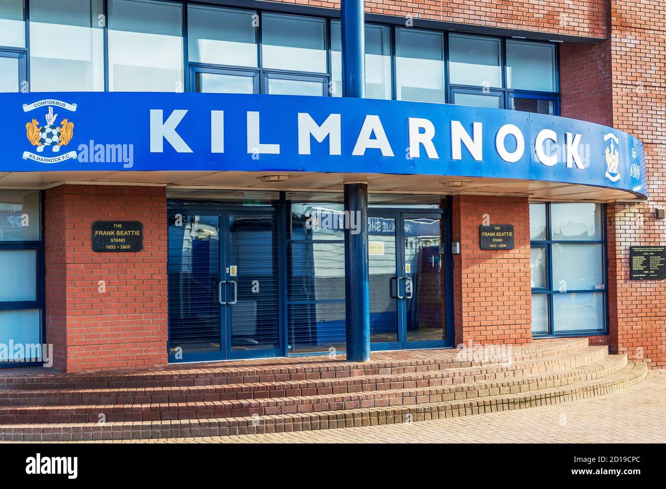 Vordereingang zum Stadion des Kilmarnock Football Club, genannt Rugby Park, Kilmarnock, Ayrshire, Schottland, Großbritannien Stockfoto
