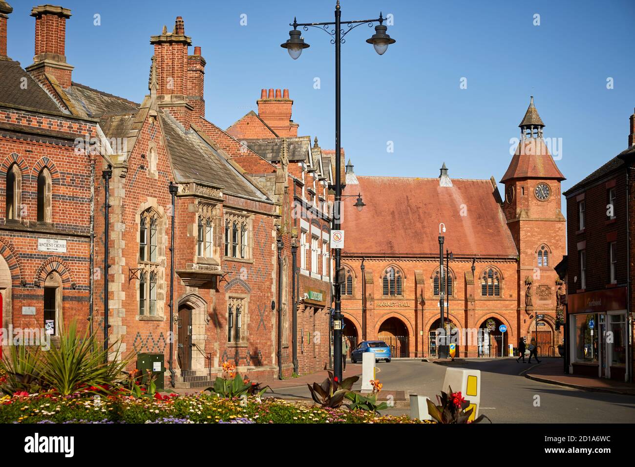 Sandbach Marktstadt Cheshire, England, ehemalige Treuhänder Sparkasse im gotischen Stil Revival Grade II aufgeführt wahrscheinlich von Sir George Scott entworfen Stockfoto