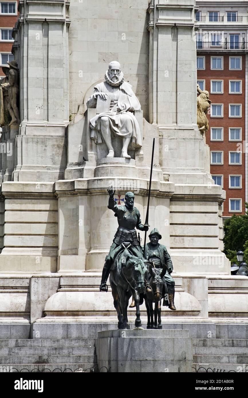 Cervantes Denkmal auf der Plaza de España in Madrid. Spanien Stockfoto