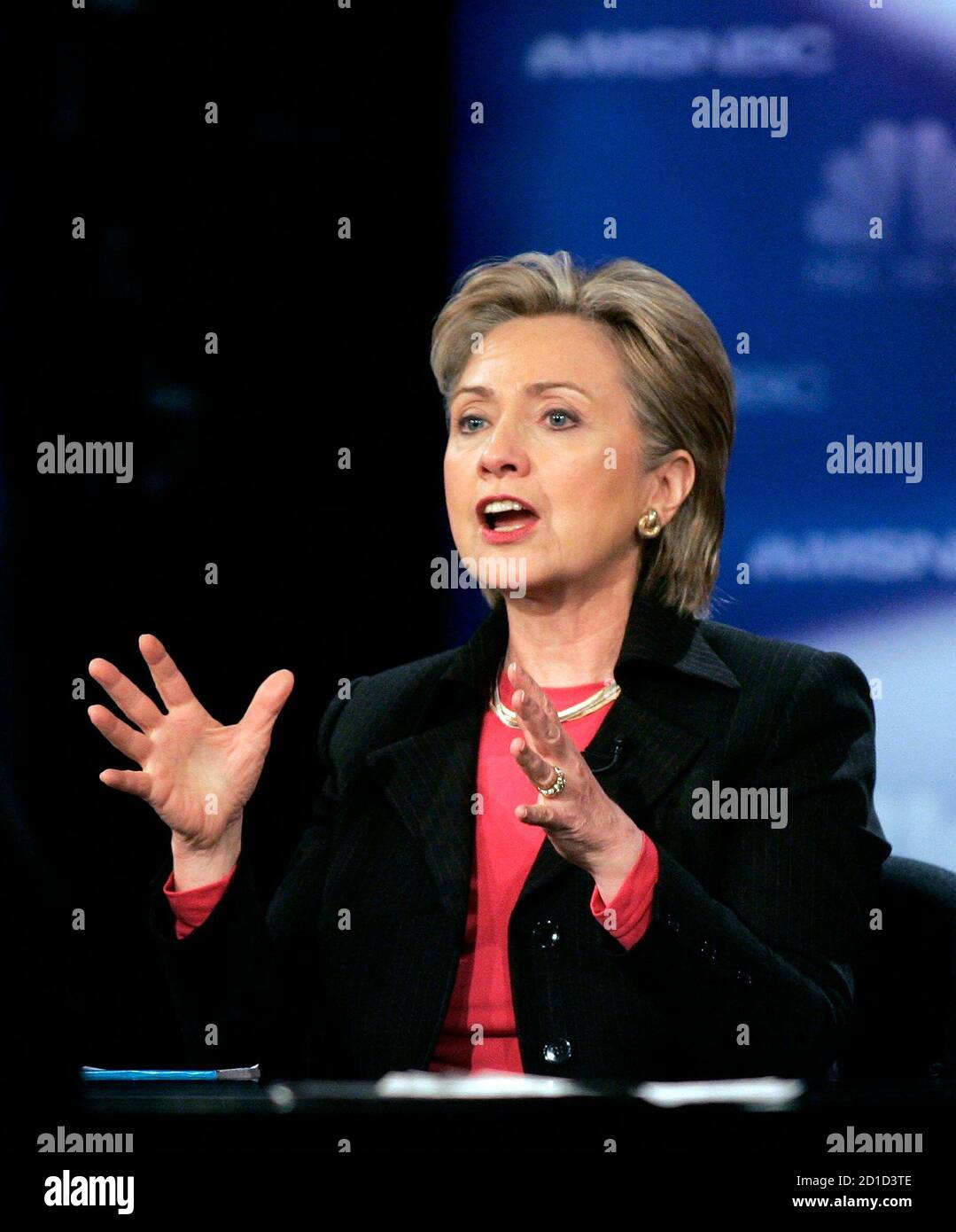 Demokratische Präsidentschaftskandidat Senator Hillary Clinton (D -NY) spricht bei MSNBC/Nevada demokratische Partei Präsidentschaftskandidaten in Las Vegas, 15. Januar 2008 debattieren REUTERS/Steve Marcus (UNITED STATES), US Präsidentschaftswahlen Kampagne 2008 (USA) Stockfoto