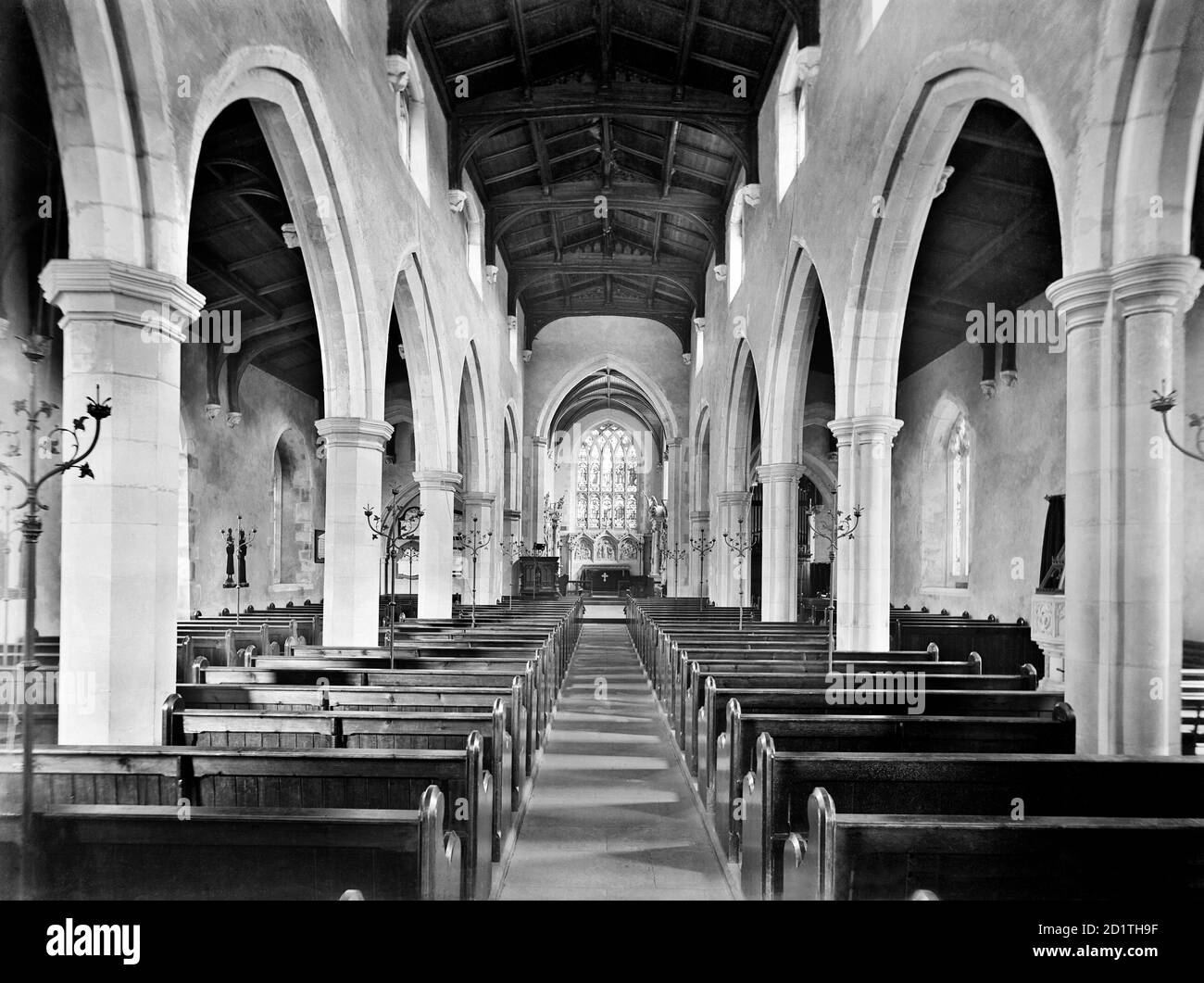 ST MARYS CHURCH, Amersham, Buckinghamshire. Das Innere der Kirche, ursprünglich aus dem 13. Jahrhundert, Blick nach Osten nach unten das schiffige Kirchenschiff in Richtung des Chorals. Fotografiert von Henry Taunt (aktiv 1860-1922). Stockfoto