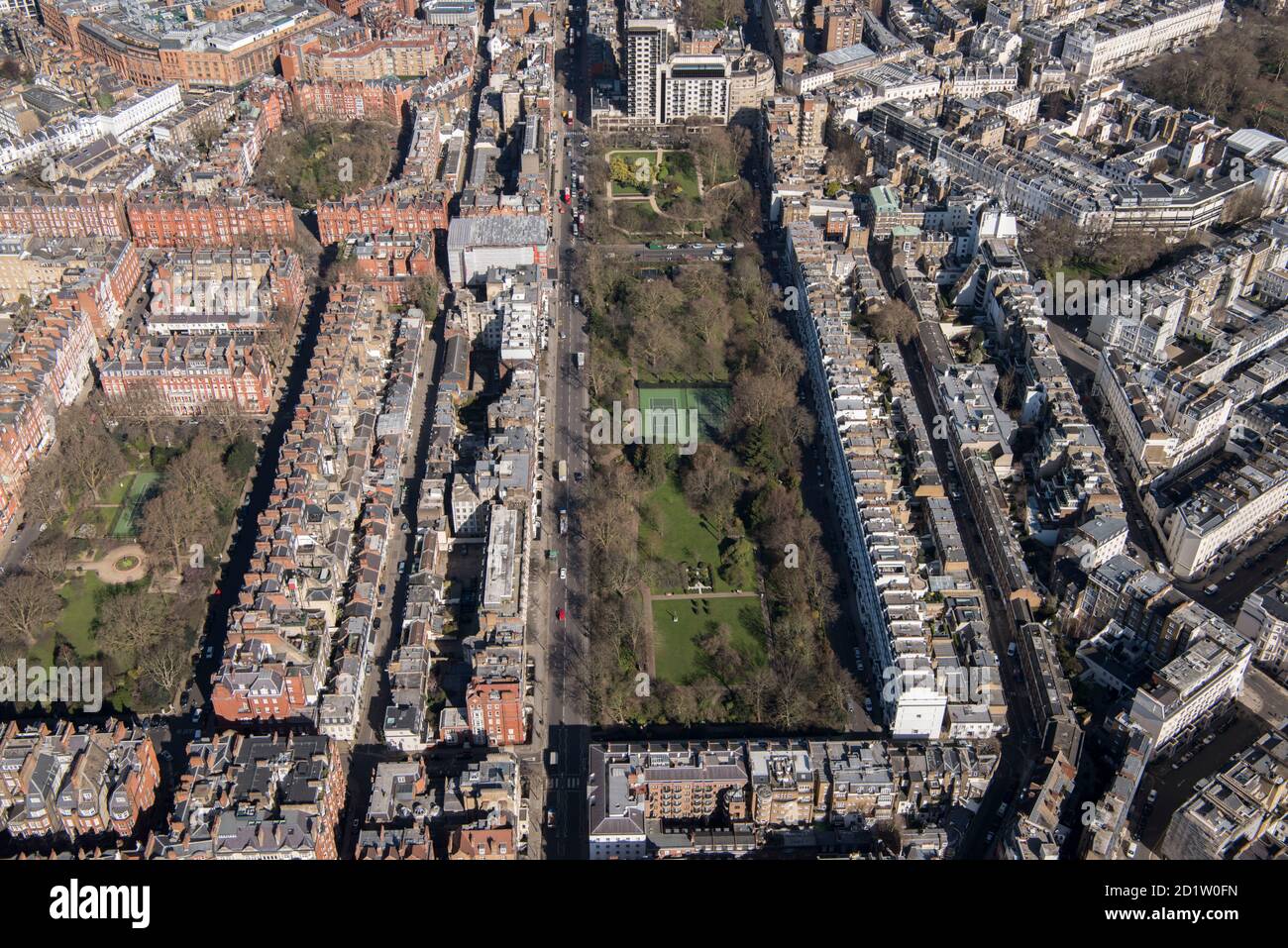 Cadogan Place Gardens, die ehemaligen Botanischen Gärten Londons, und The Repton haben North Garden, Cadogan Place, London, 2018, UK in Auftrag gegeben. Luftaufnahme. Stockfoto