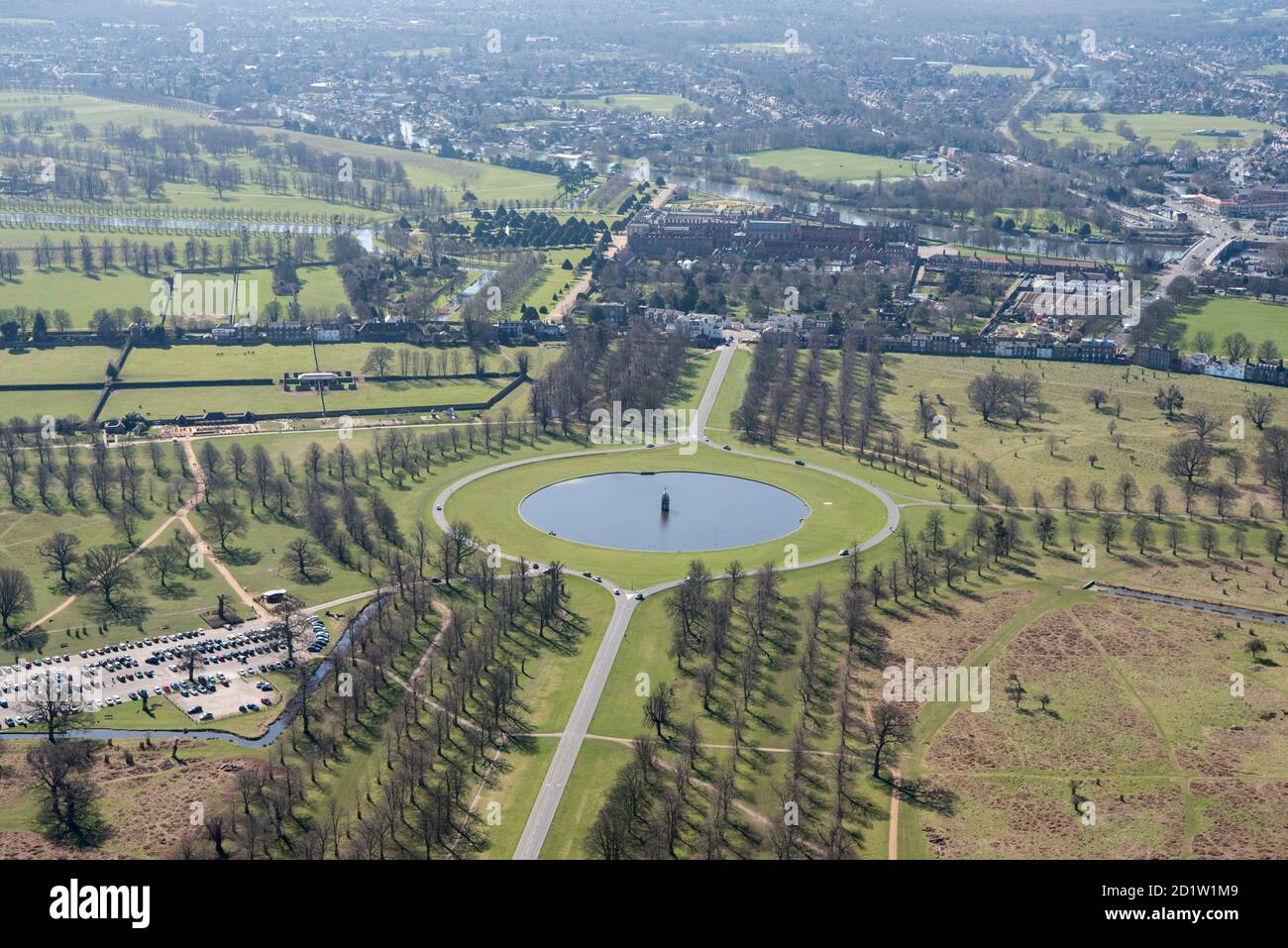Der Diana-Brunnen im Bushy Park, London, Großbritannien. Luftaufnahme. Stockfoto