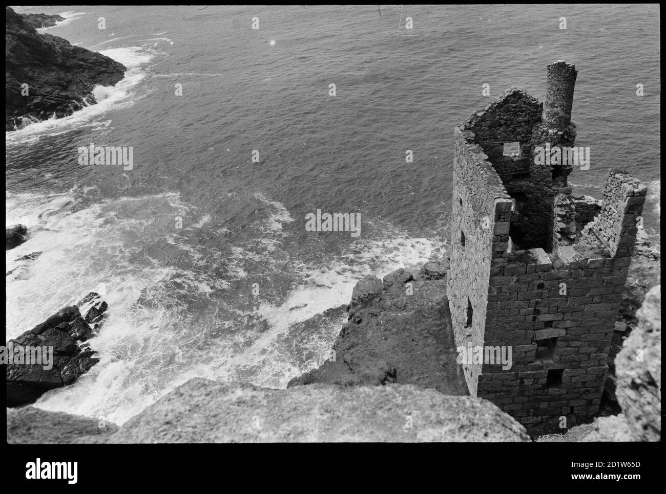 Hochwinkelansicht der Botallack Mine, Crowns Engine House, Botallack, St. Just, Cornwall, Großbritannien. Stockfoto