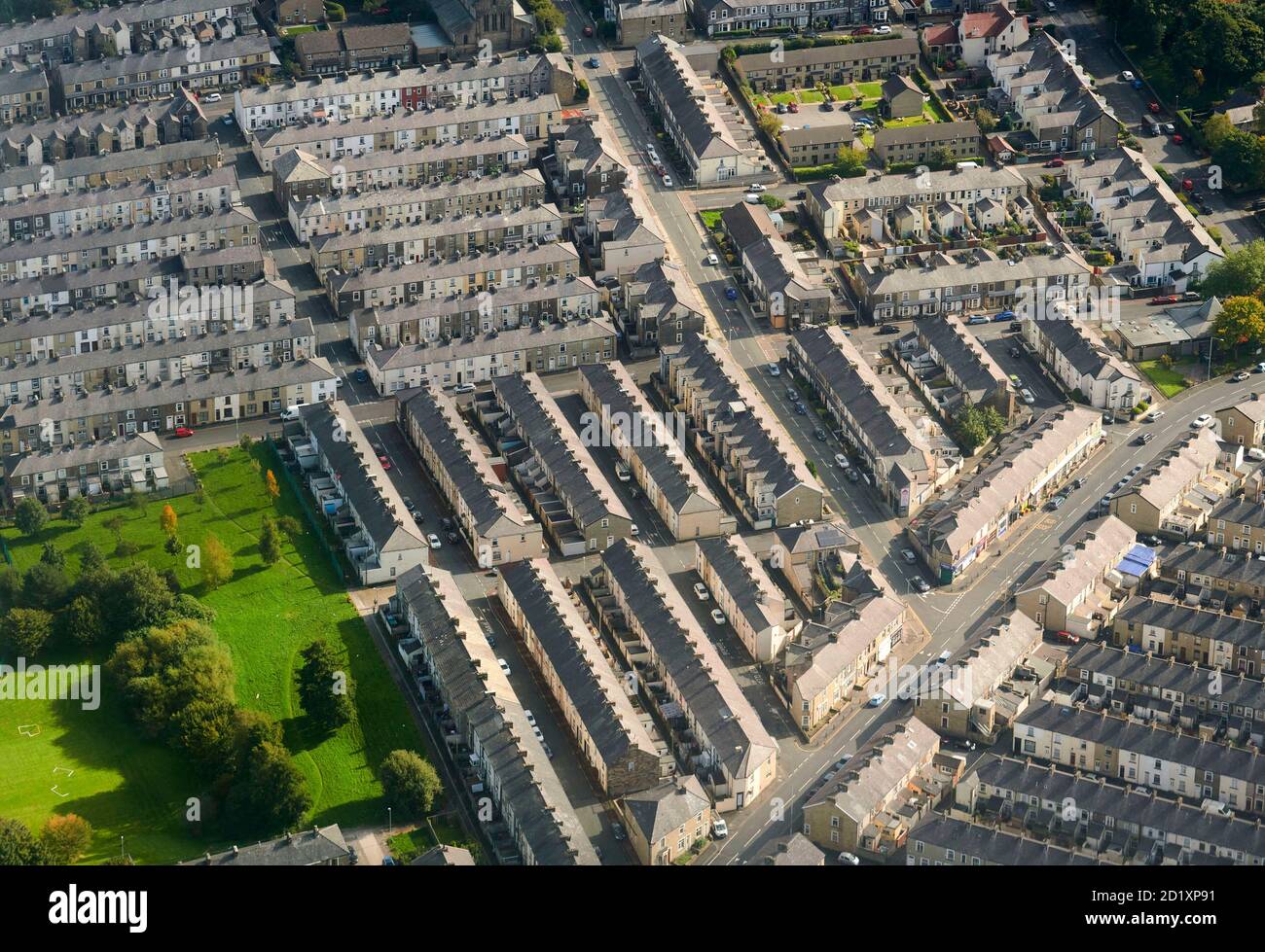 Luftaufnahme von alten Terrassenhäusern, in Colne, Lancashire, nordwestengland. VEREINIGTES KÖNIGREICH Stockfoto