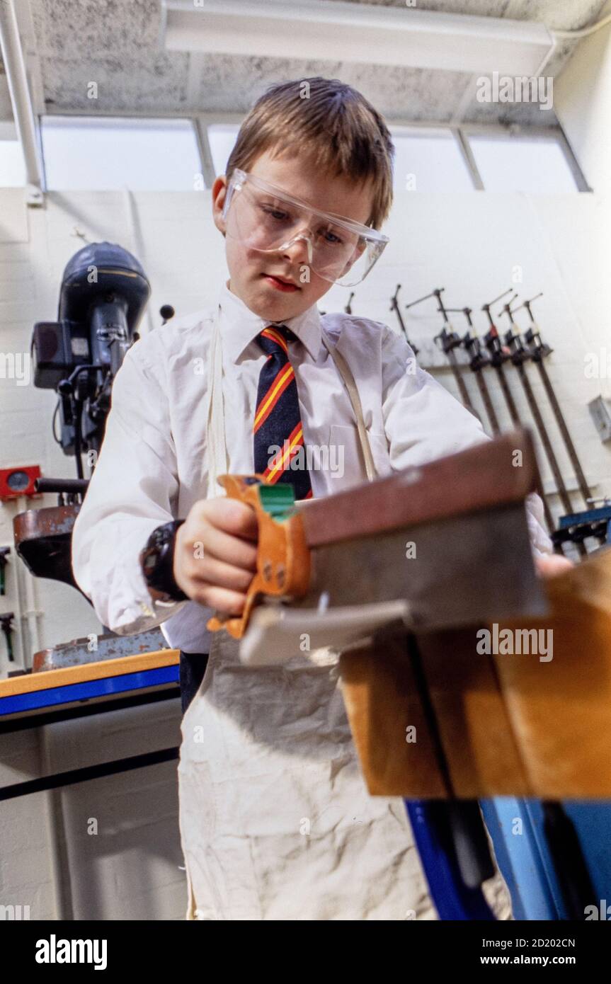 Design- und Technologieunterricht an der Kemnal Manor School in Sidcup, Kent. 09. März 1993. Foto: Neil Turner Stockfoto