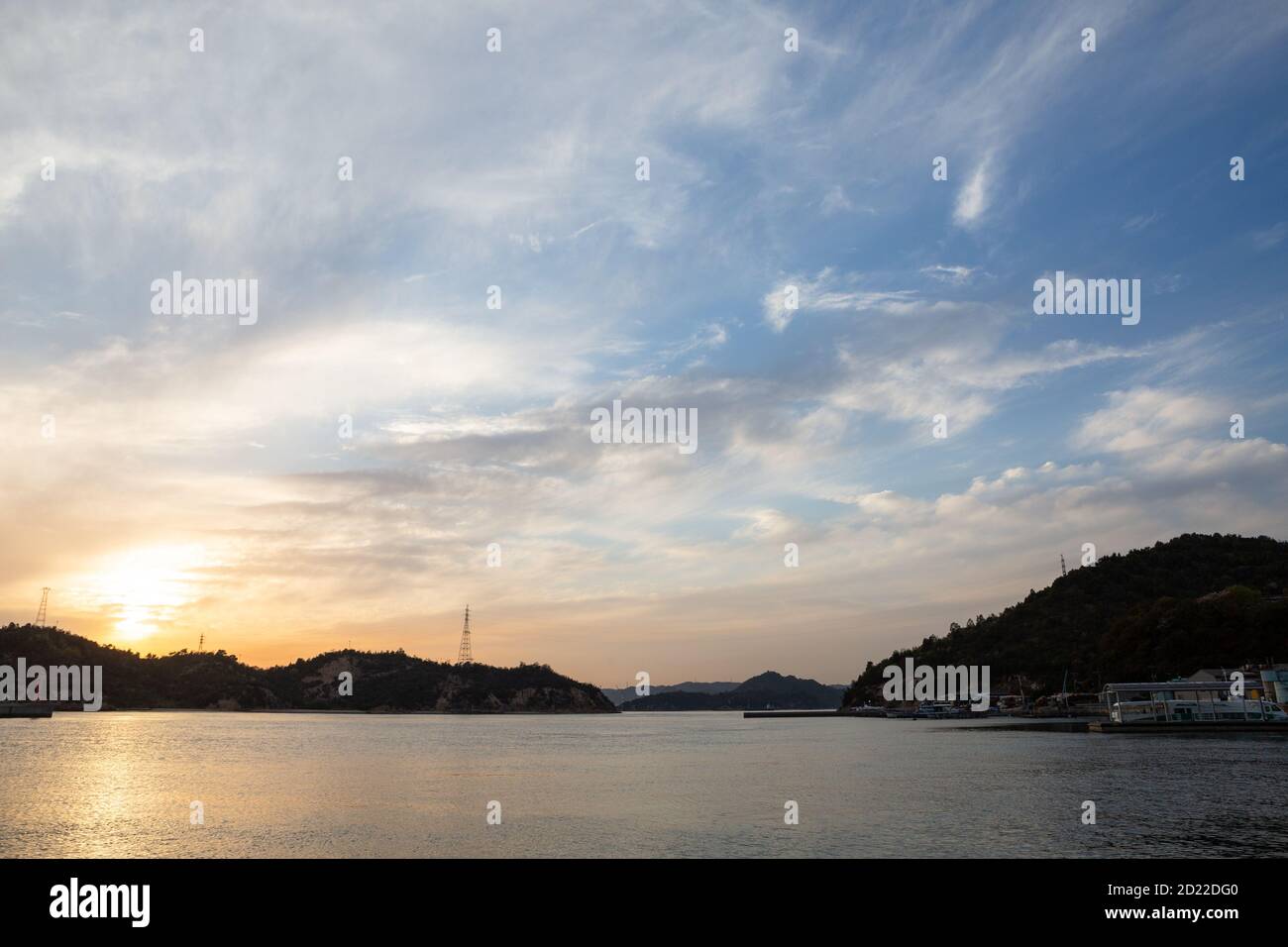 Blick von Naoshima, Japan bei Sonnenuntergang. Stockfoto