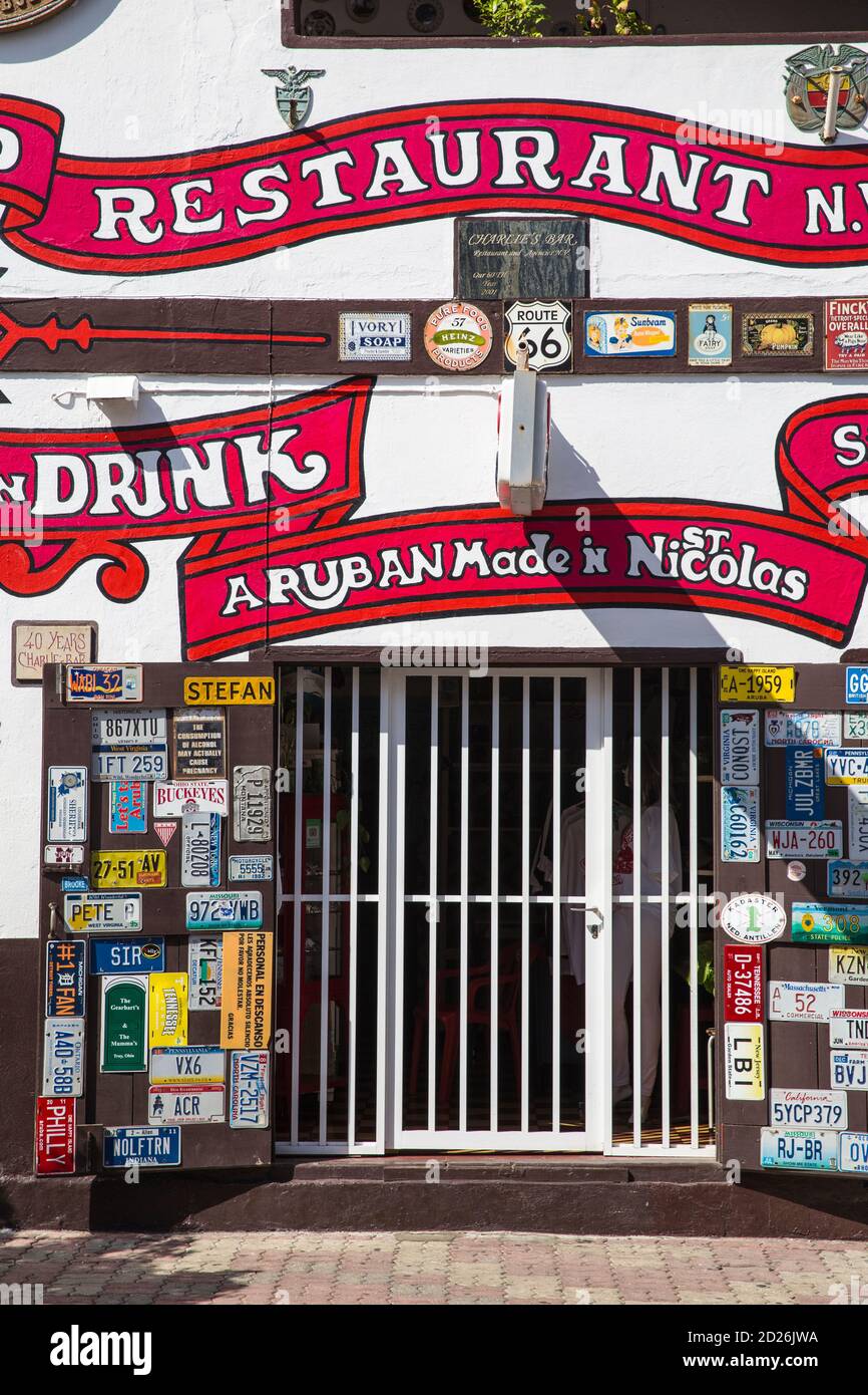 Karibik, Niederländische Antillen, Aruba, San Nicolas, Charlie's Bar Stockfoto