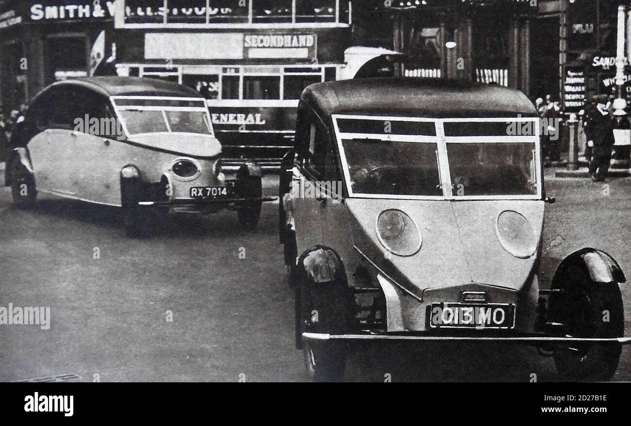 1930 -zwei von Commander C D Burneys neu gestalteten stromlinienförmigen Heckmotor-Autos - der Prinz von Wales war einer der ersten Besitzer des Autos. Streamline Cars Ltd war das Unternehmen verantwortlich für die Herstellung der Burney Autos von Dennis Burney entworfen. Bei Maidenhead wurden dreizehn (völlig unterschiedliche) Autos produziert, die eher als Patentvitrine und nicht speziell für den kommerziellen Verkauf gedacht waren. Sir Dennistoun Burney wurde als Luftschiffdesigner bekannt, der vor allem für seine Arbeit bei Howden auf der R100 für Vickers bekannt war. Der ursprüngliche Preis pro Auto war um die £1,500. Streamline Cars wurde 1936 geschlossen. Stockfoto