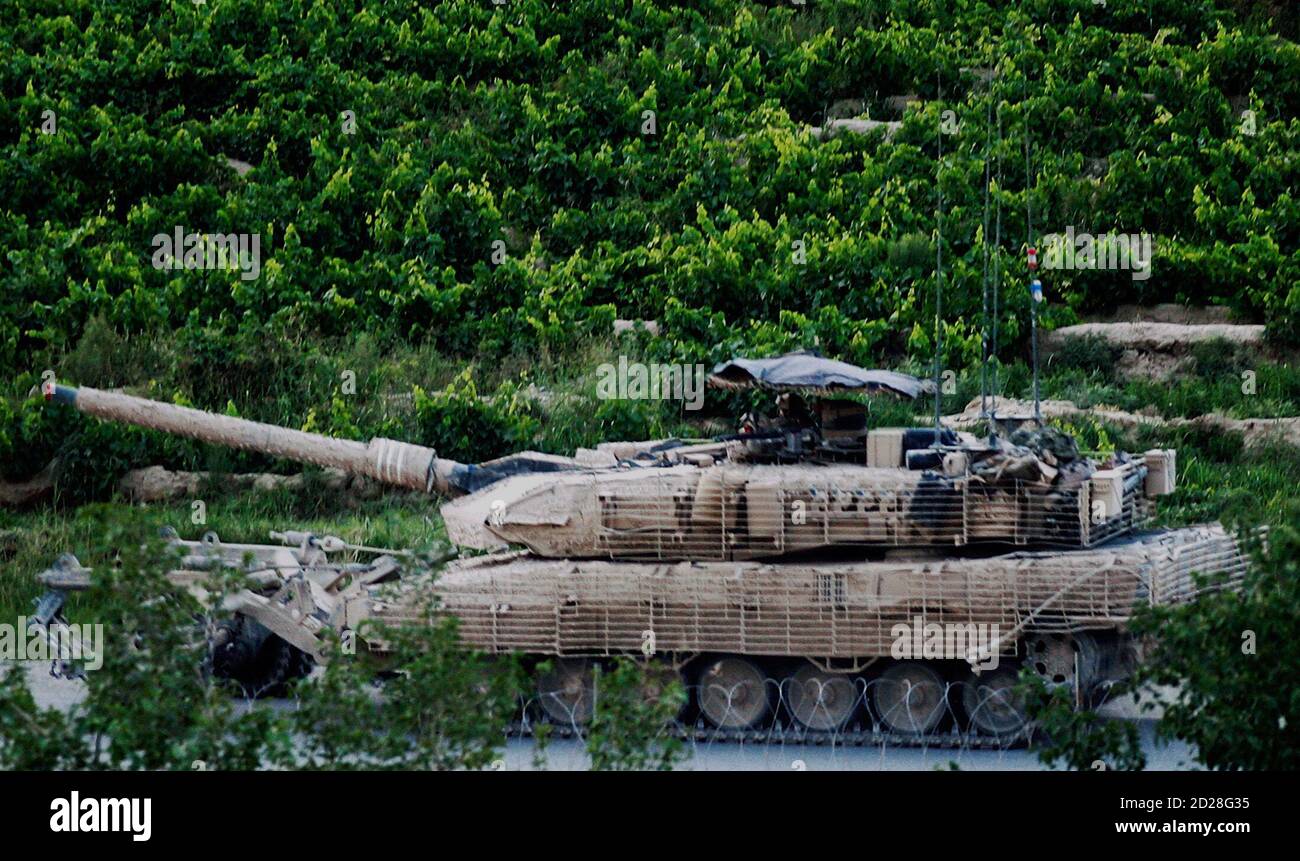 The Leopard 2 Tank Stockfotos Und Bilder Kaufen Seite 3 Alamy