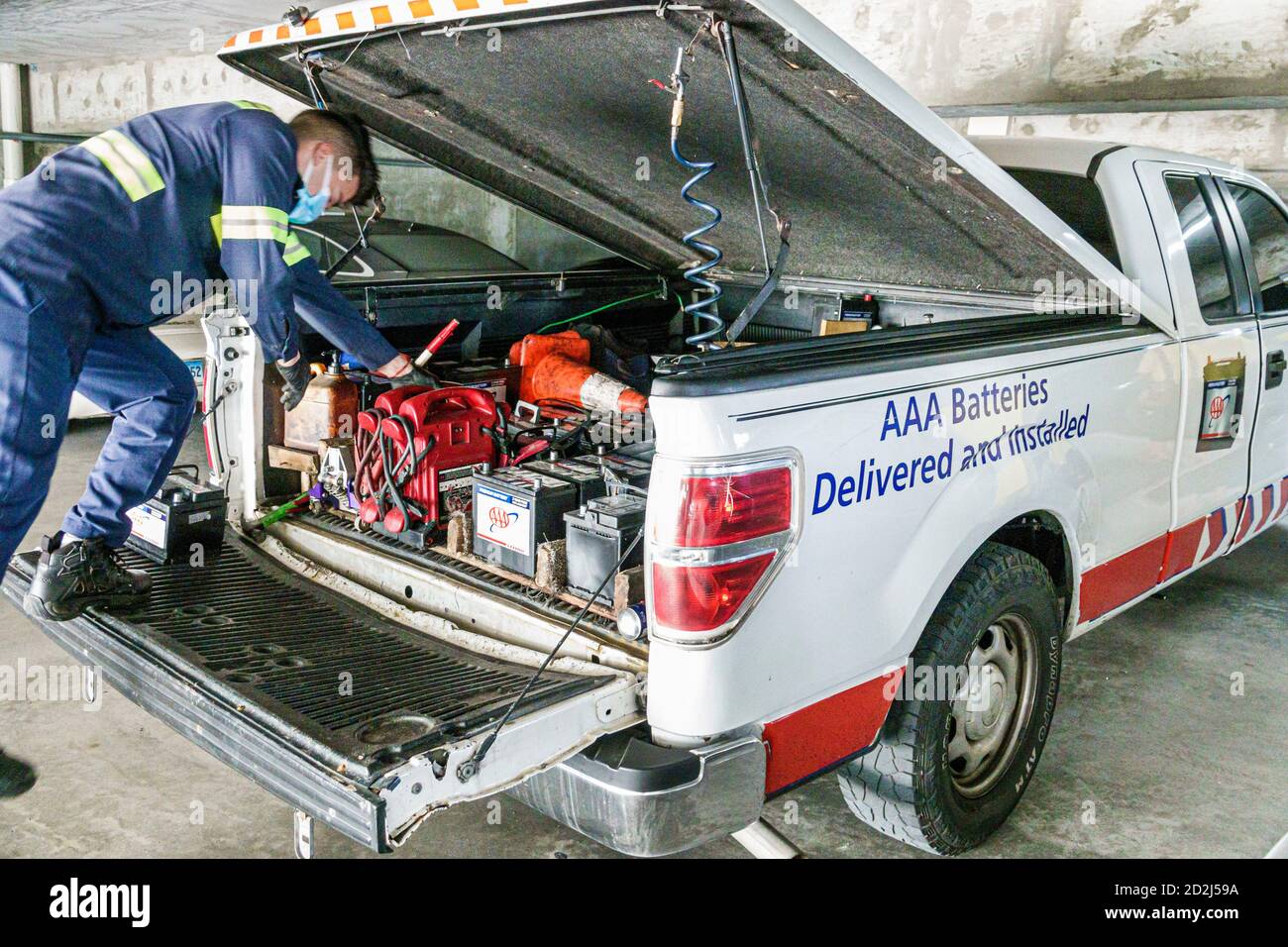 Miami Beach Florida, AAA American Automobile Association Emergency Services, Pannenhilfe, Pickup Truck, Hispanic Latin Latino ethnische Immigrant imm Stockfoto