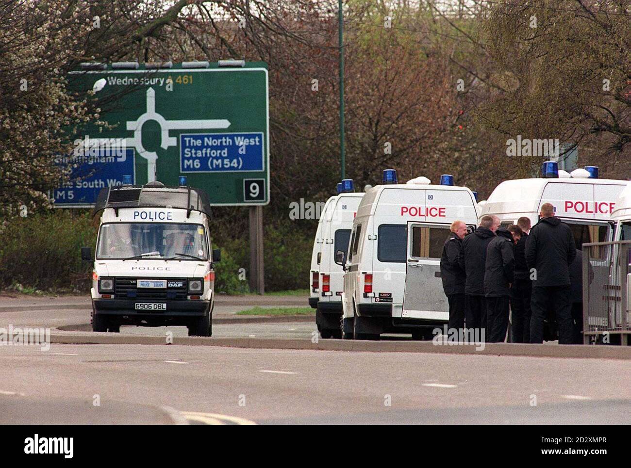 Kreuzung 9 der M6 bei Walsall, der Schauplatz einer der heute Nachmittag (Donnerstag) kontrollierten Explosionen. Auch heute haben Bombenentsorgungsexperten eine kontrollierte Explosion auf der M1 durchgeführt, wobei die IRA als wahrscheinlicher Verdächtiger für das Verkehrschaos genannt wird. BILD DAVID JONES/PA. SIEHE PA GESCHICHTE POLIZEI AUTOBAHN. Stockfoto