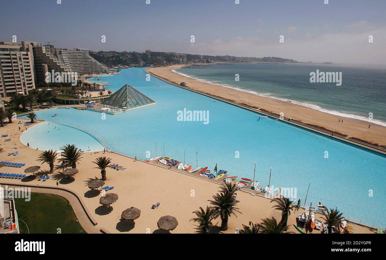 Ein Blick auf ein riesiges Schwimmbad im Resort San Alfonso del Mar in  Algarrobo Stadt an der südlichen Küste von Chile, etwa 100 km (62 Meilen)  westlich von Santiago, 21. Januar 2008.