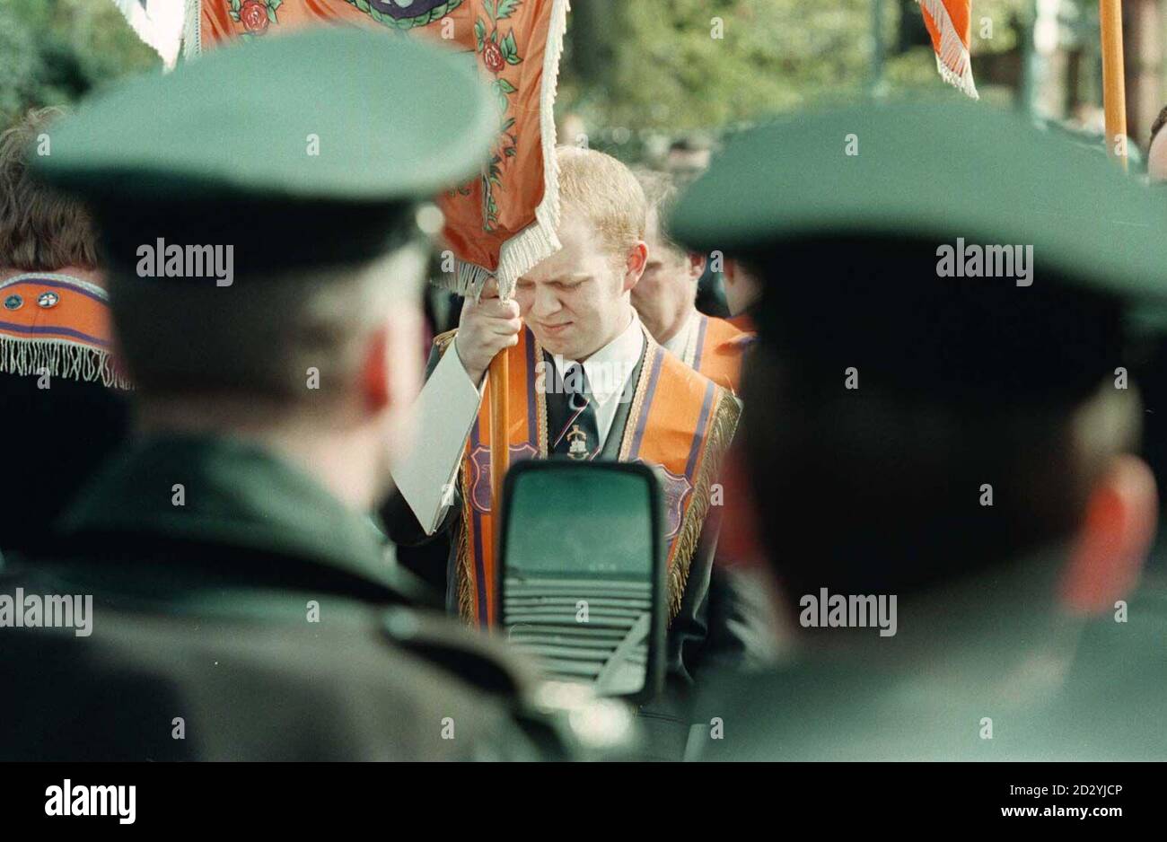 Ballynafeigh Orangemen wurde heute (Sonntag) von der RUC daran gehindert, die nationalistische Lower Ormeau Road, South Belfast, zu Fuß zu gehen. Bild von Brian Little/PA Stockfoto