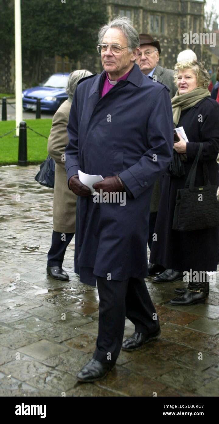 Ehemaliger England Cricket Captain und Bischof von Liverpool Reverend David Shephard nach dem Thanksgiving Service in der Canterbury Cathedral für Jim Swanton, Cricket-Kommentator. Stockfoto