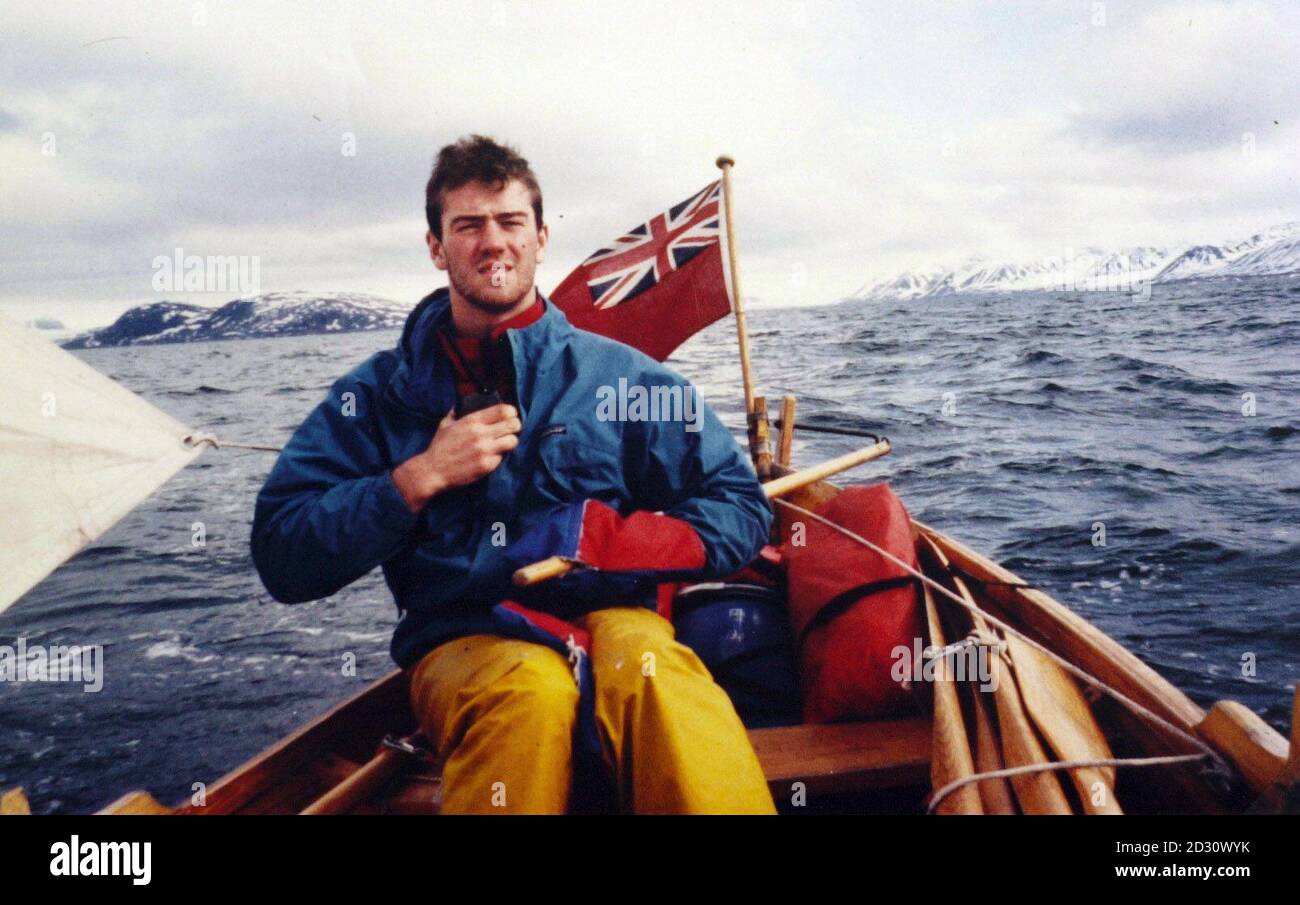 Royal Marine Officer Major Philip Ashby, 30, der in Sierra Leone in die Freiheit flüchtete, fotografiert während einer Reise nach Spitzbergen. Stockfoto