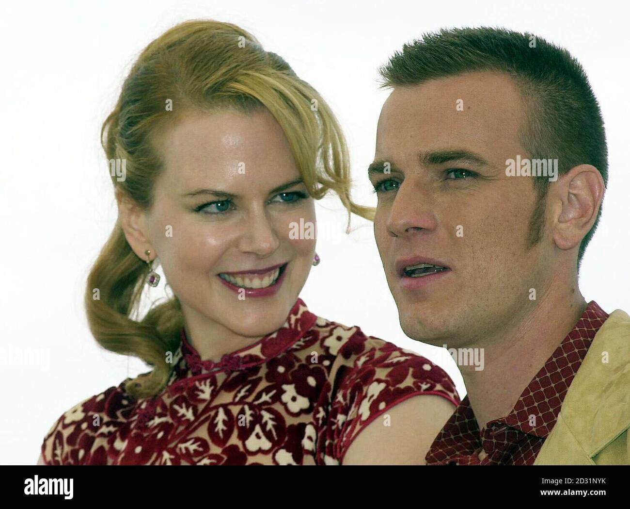 Die Schauspieler Nicole Kidman und Ewan McGregor bei den Filmfestspielen von Cannes, Frankreich. Ihr Film Moulin Rouge eröffnet heute Abend das 54. Festival, das voraussichtlich rund 40,000 Menschen anziehen wird. Stockfoto