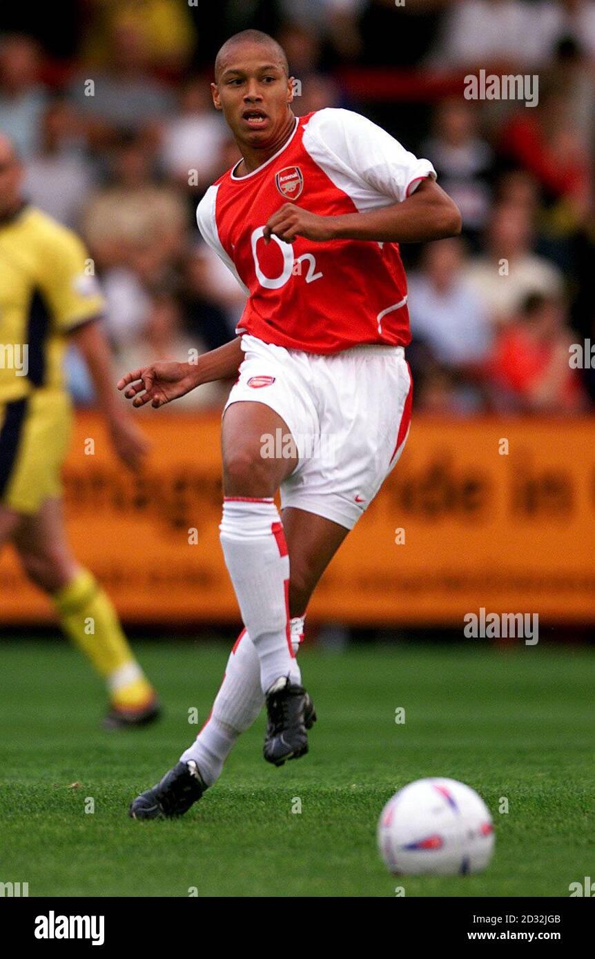 Arsenals Sebastian Svard während der Vorsaison freundlich im Broadhall Ground, Stevenage. DIESES BILD KANN NUR IM RAHMEN EINER REDAKTIONELLEN FUNKTION VERWENDET WERDEN. KEINE WEBSITE-/INTERNETNUTZUNG, ES SEI DENN, DIE WEBSITE IST BEI DER FOOTBALL ASSOCIATION PREMIER LEAGUE REGISTRIERT. Stockfoto Arsenals Sebastian Svard während der Vorsaison freundlich im Broadhall Ground, Stevenage. DIESES BILD KANN NUR IM RAHMEN EINER REDAKTIONELLEN FUNKTION VERWENDET WERDEN. KEINE WEBSITE-/INTERNETNUTZUNG, ES SEI DENN, DIE WEBSITE IST BEI DER FOOTBALL ASSOCIATION PREMIER LEAGUE REGISTRIERT. Stockfoto