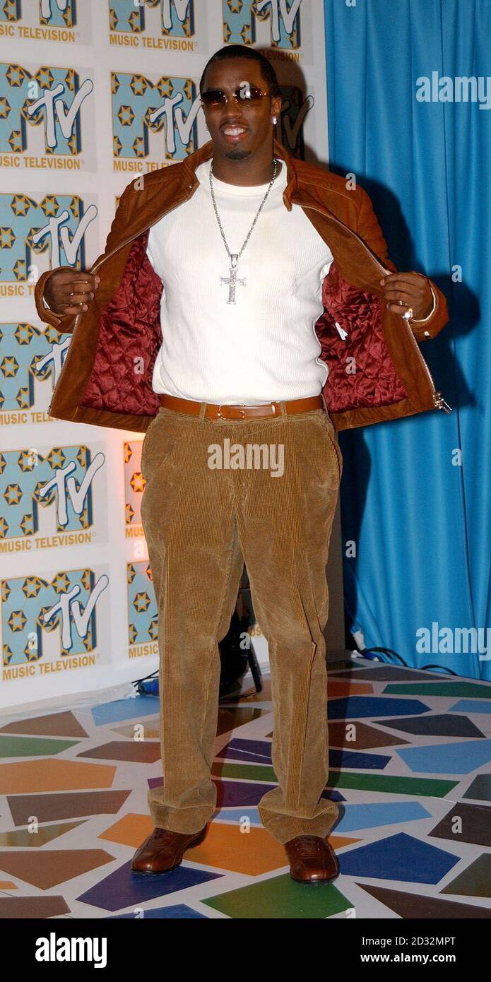 Der bahnbrechende Produzent, Rapper und Popphänomen Sean 'P Diddy' Combs wird im Rahmen einer Pressekonferenz im Emporium in London als Gastgeber der MTV Europe Music Awards 2002 bekannt gegeben. * die 9. Jährliche Zeremonie findet am 14. November 2002 im Palau Sant Jordi in Barcelona, Spanien statt. Stockfoto