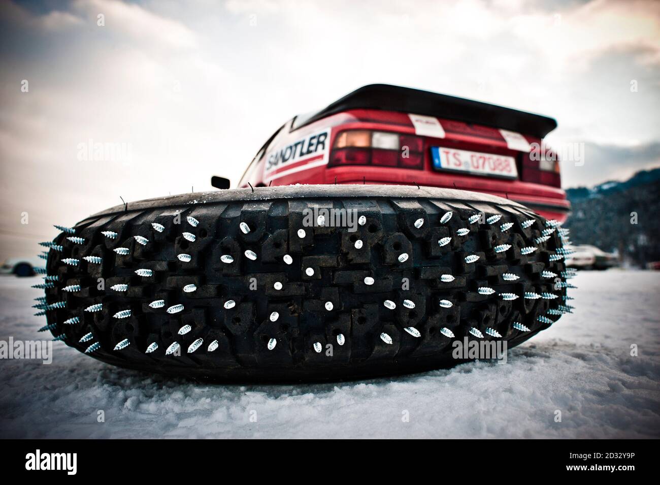 ALTENMARKT, ÖSTERREICH - 26. JAN 2013: Spikes, Porsche, Historic Ice Trophy Stockfoto