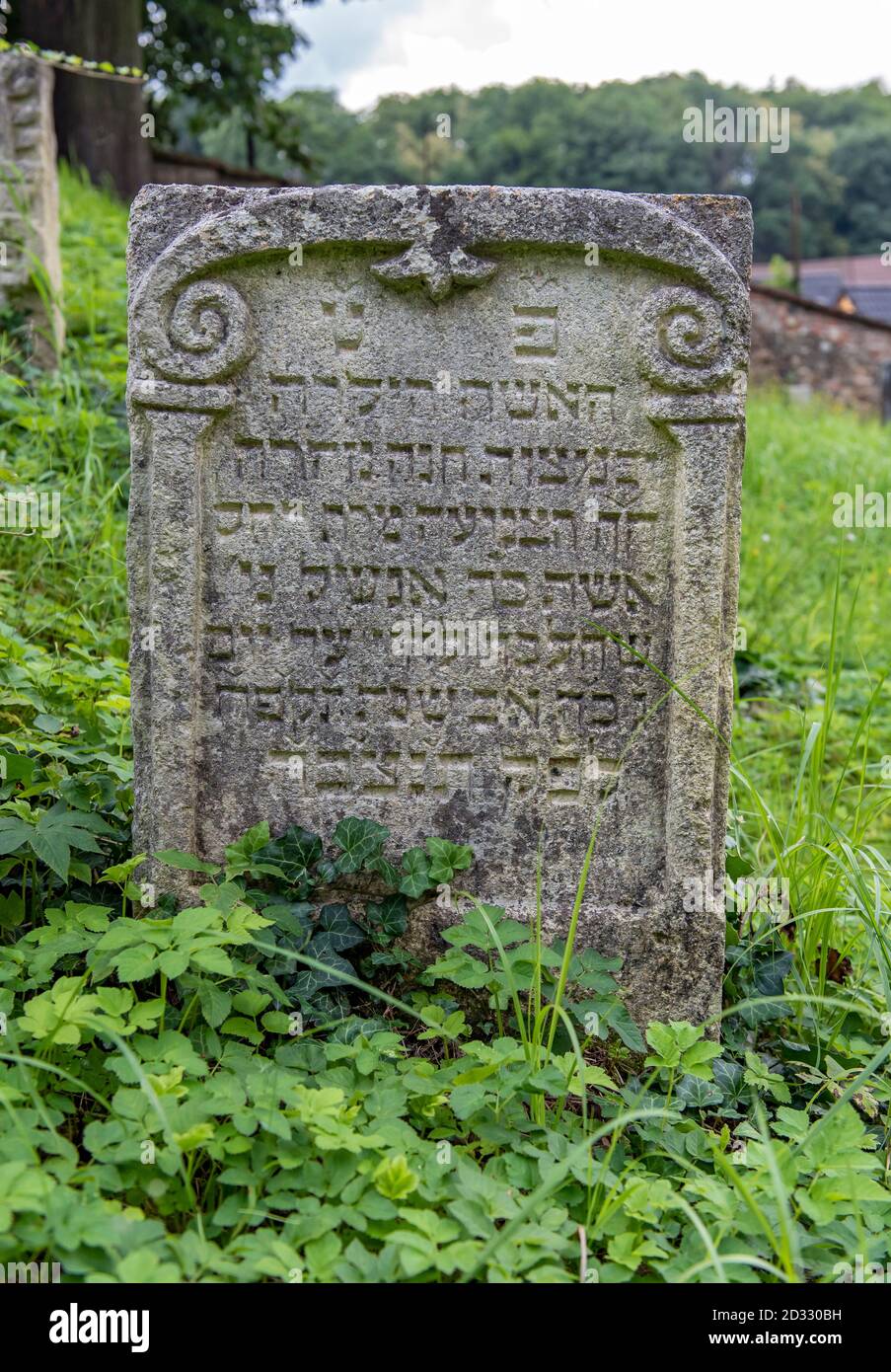 Grabstein auf dem Jüdischen Friedhof in Jemnice, Tschechische Republik Stockfoto