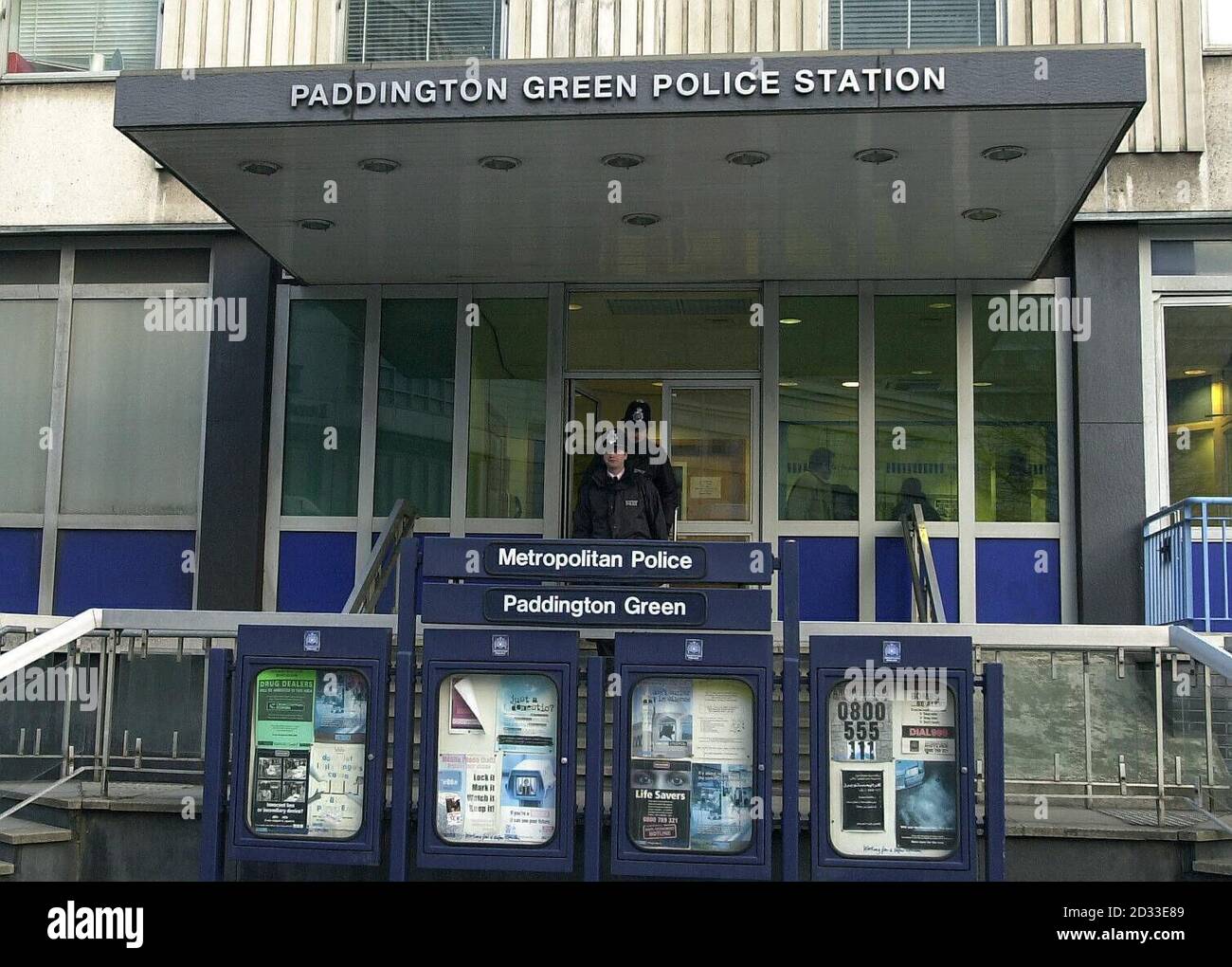 Die Polizeiwache Paddington Green mit hoher Sicherheit, wo vier der britischen Guantanamo-Häftlinge zur Vernehmung festgehalten wurden. Die Station im Nordwesten Londons, die mit einigen der höchsten Sicherheitseinrichtungen des Landes ausgestattet ist und viele hochrangige Personen in Gewahrsam genommen hat, hat eine gewisse Bekanntheit als der Ort erlangt, an dem Terrorverdächtige zum Verhör gebracht werden. Stockfoto