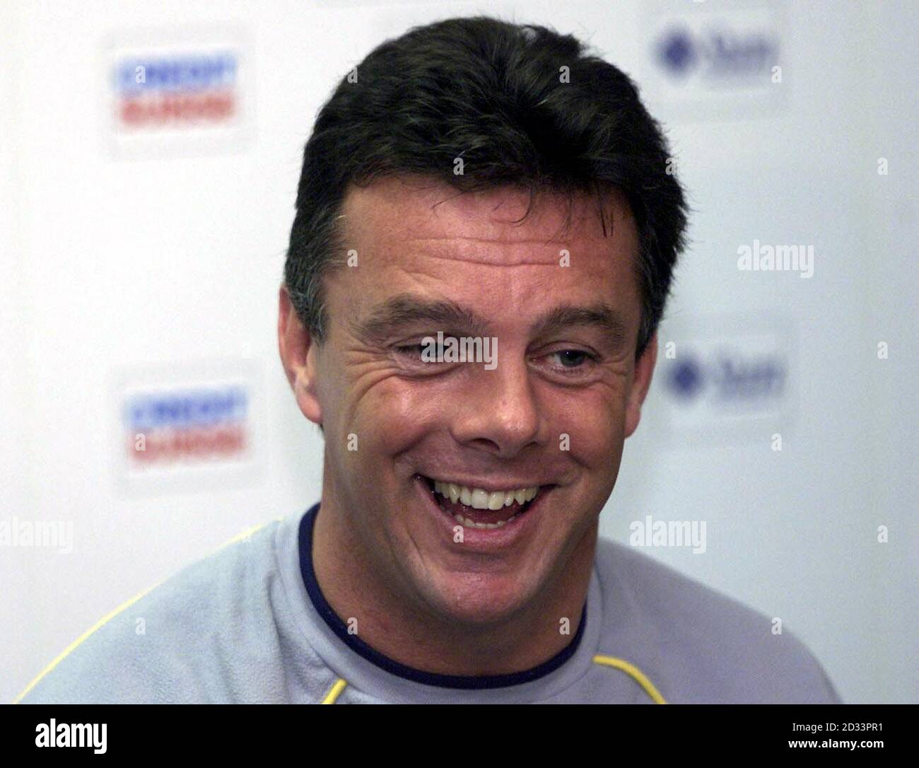 LEED United's Manager David O'Leary bei einer Pressekonferenz im Hardturm Stadion, Zürich, Schweiz. Leeds United wird Grasshopper morgen in der UEFA-Cup, dritte Runde, erste Etappe Spiel in Zürich spielen. DIESES BILD KANN NUR IM RAHMEN EINER REDAKTIONELLEN FUNKTION VERWENDET WERDEN. KEINE WEBSITE-/INTERNETNUTZUNG, ES SEI DENN, DIE WEBSITE IST BEI DER FOOTBALL ASSOCIATION PREMIER LEAGUE REGISTRIERT. Stockfoto