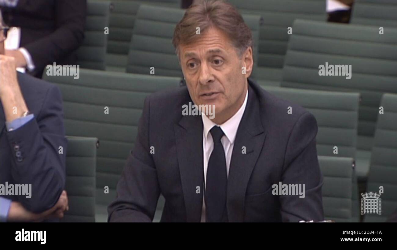 Ian Grabiner, Chief Executive Officer von Arcadia, spricht mit dem House of Commons Business Committee während ihrer Befragung von Arcadia-Führungskräften zum BHS-Zusammenbruch im Portcullis House, London. Stockfoto