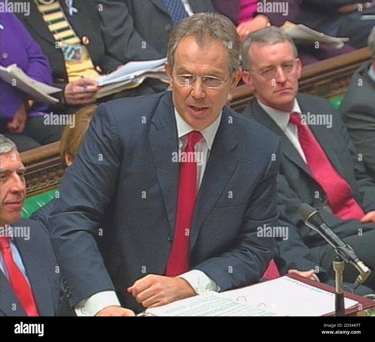 Der britische Premierminister Tony Blair spricht während der Fragen des Premierministers im Unterhaus in London am Mittwoch, den 8. März 2006. PRESSEVERBAND FOTO.Bildnachweis sollte lesen: PA Stockfoto