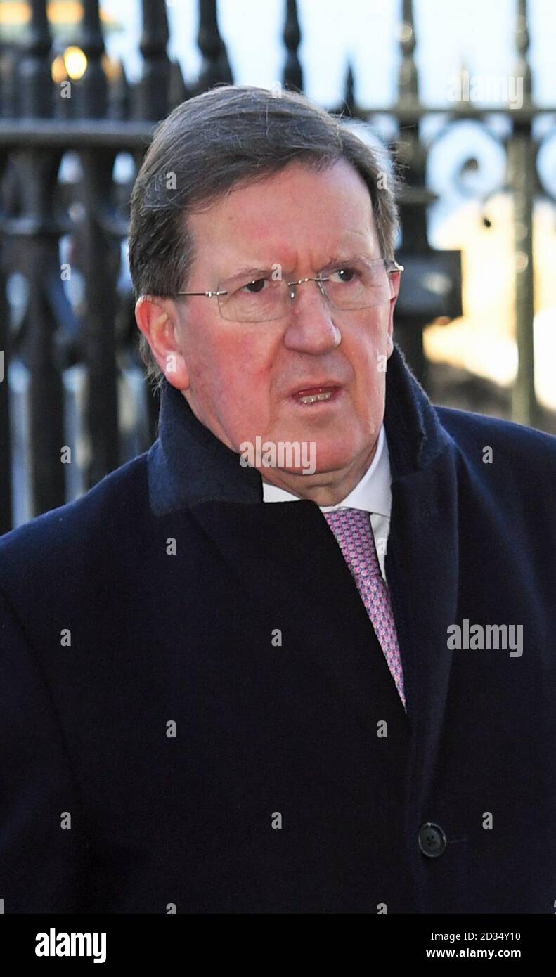 George Robertson, Lord Robertson von Port Ellen bei einem Dankgottesdienst für das Leben und die Arbeit des ehemaligen Außenministers Lord Carrington in Westminster Abbey in London. Stockfoto