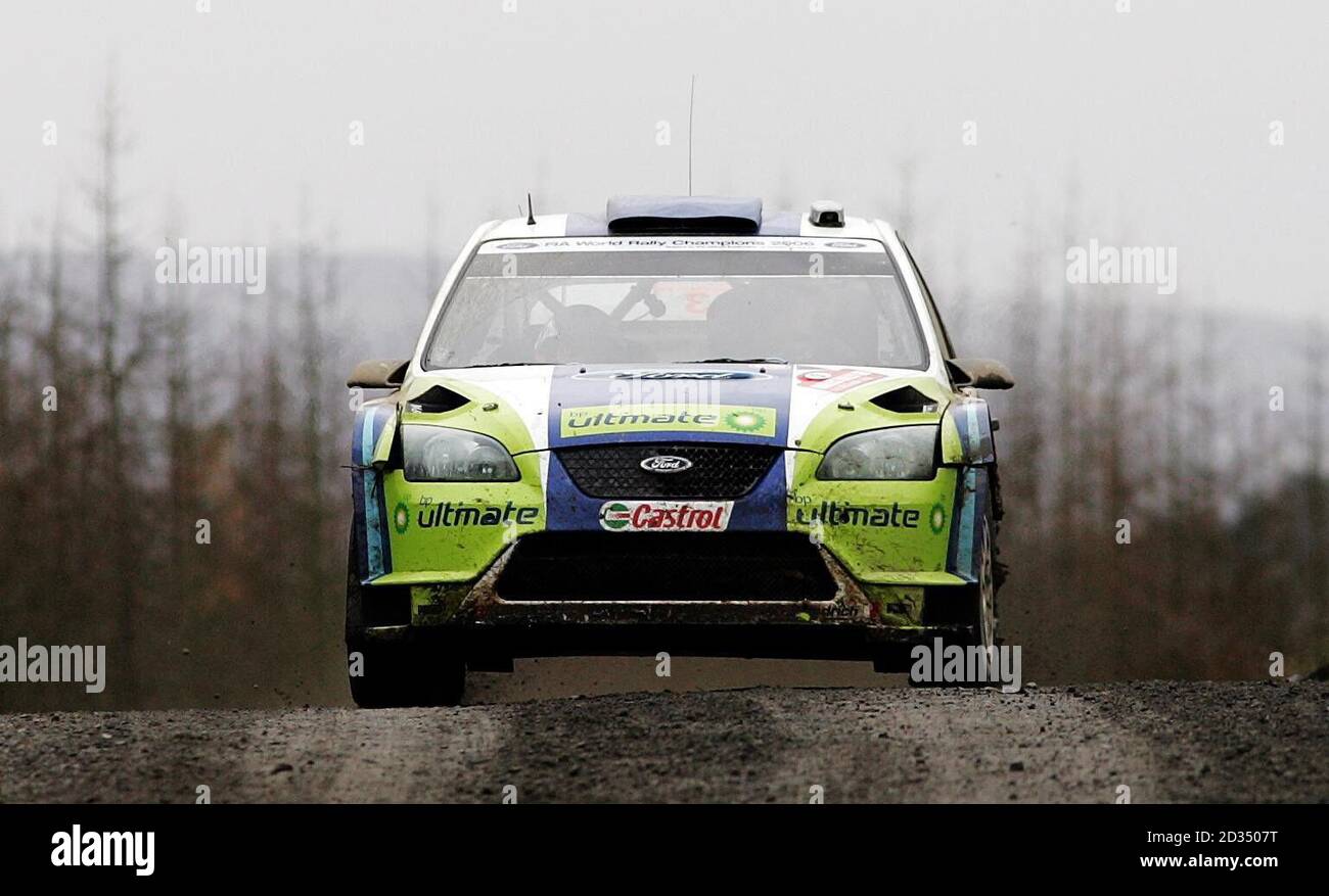 Finnlands Marcus Gronholm in seinem Ford Focus RS WRC 06 auf der Rheola Special Stage während der Wales Rally Great Britian in Cardiff. Stockfoto