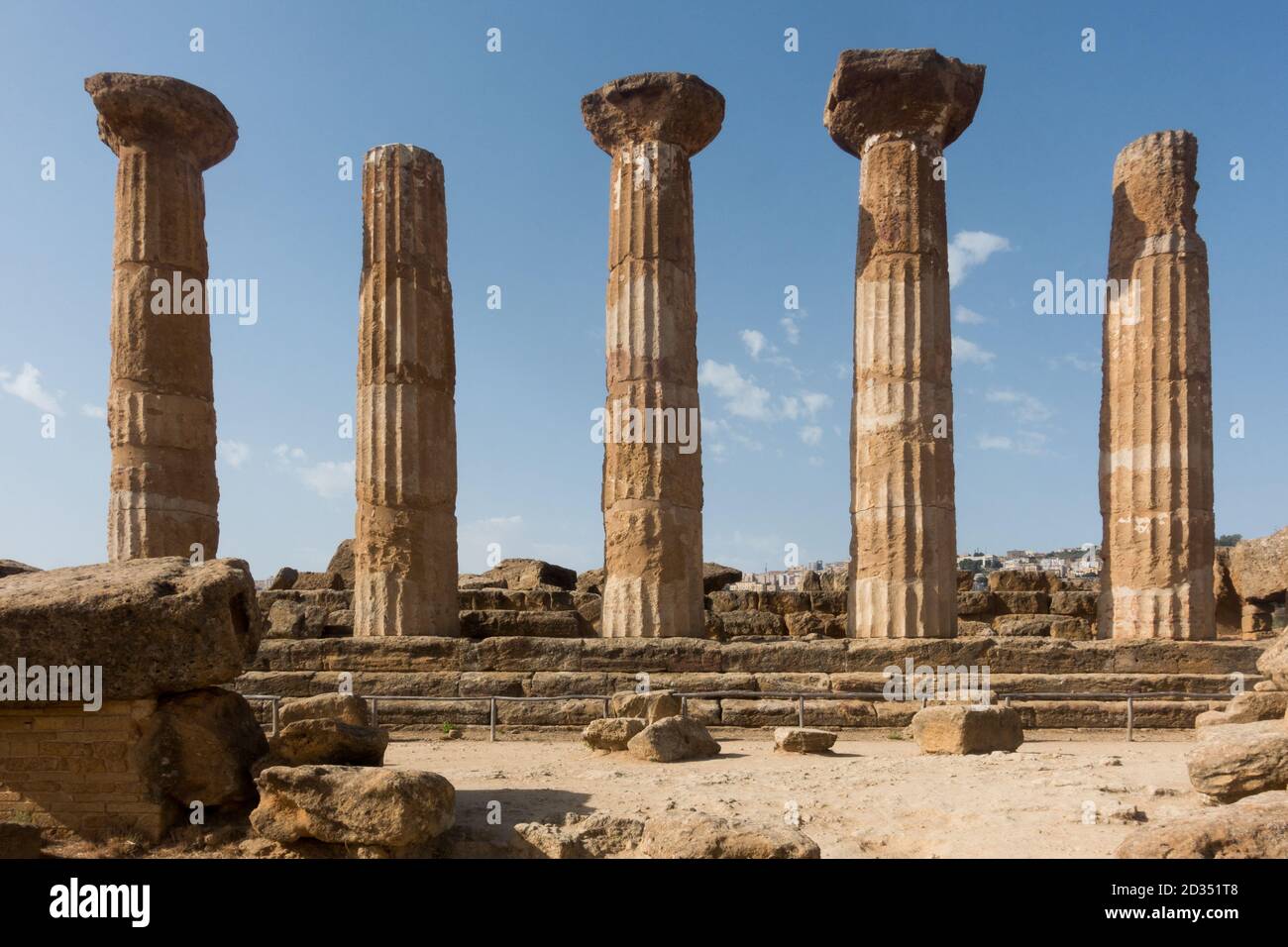 Das Tal der Tempel, der Tempel der Herakles ist ein alter griechischer Tempel in der antiken Stadt Akragas, im Valle dei Templi in Agrige Stockfoto