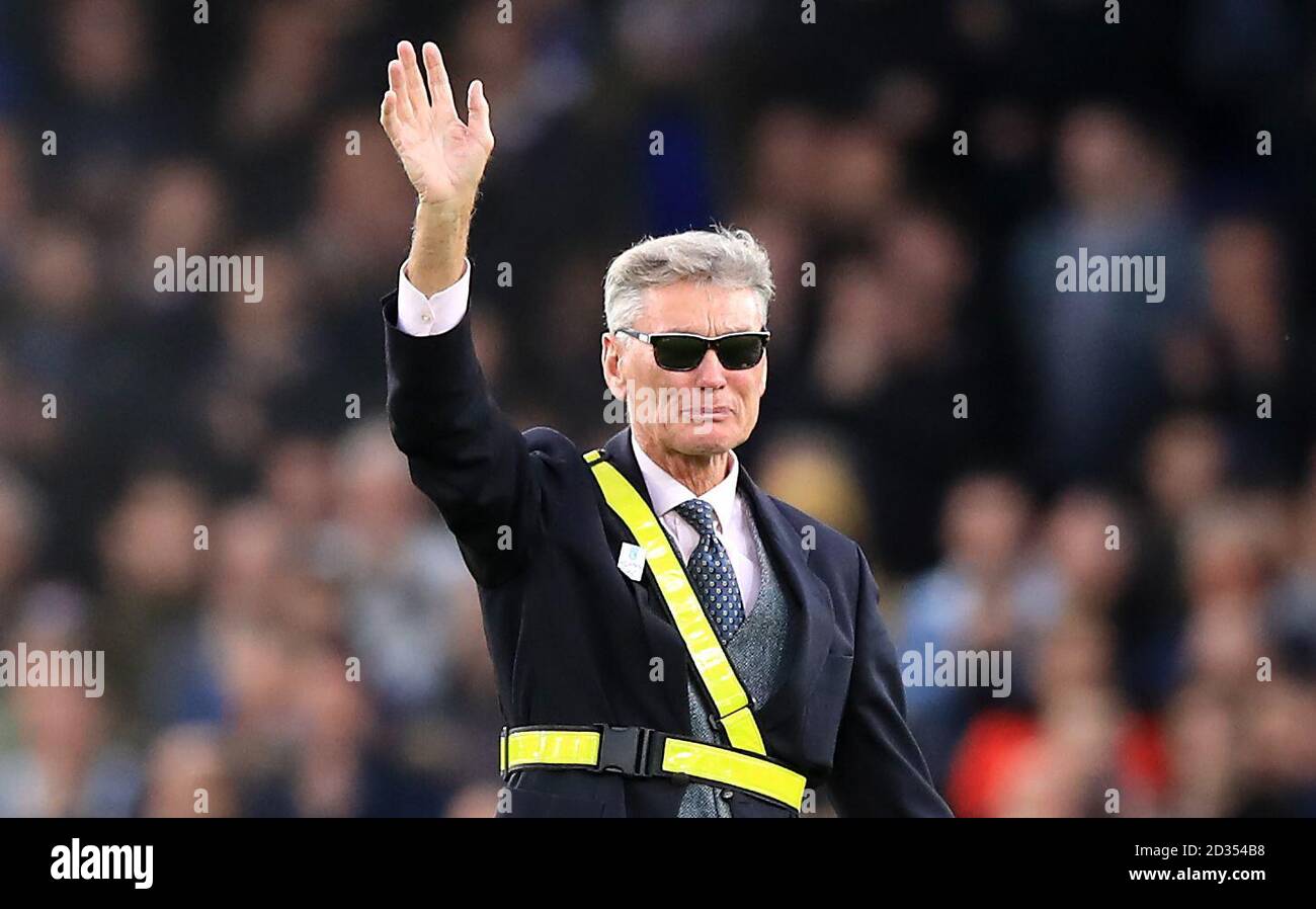 Der ehemalige Everton-Spieler Dave Thomas während der Halbzeit während des Premier League-Spiels im Goodison Park, Liverpool. Stockfoto