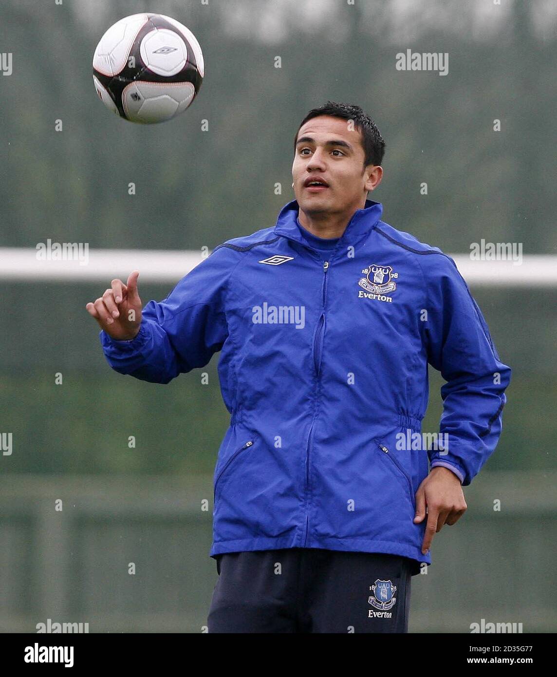 Everton's Tim Cahill während einer Trainingseinheit im Finch Farm Training Complex, Halewood, vor ihrem FA Cup Halbfinale gegen Manchester United am Sonntag, 19. April 2009. Stockfoto