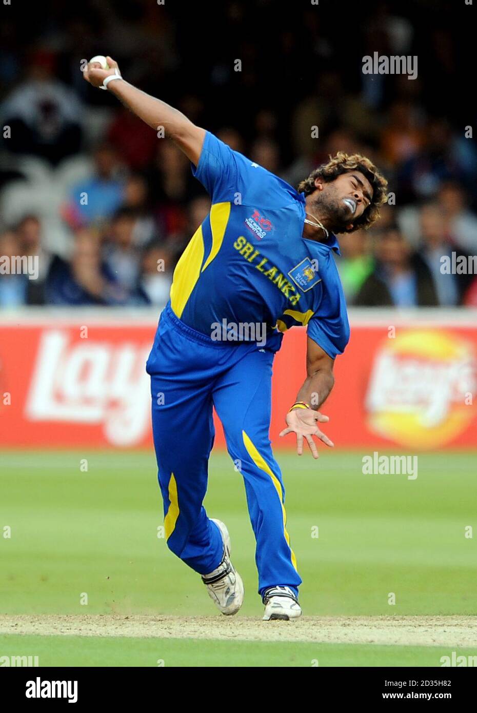 Sri Lankas Lasith Malinga köpft gegen Pakistan Stockfoto
