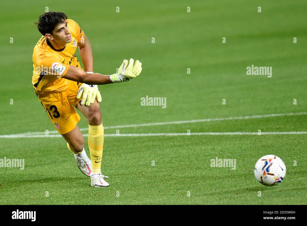 Barcelona, Spanien. Oktober 2020. Yassine Bounou Bono von Sevilla FC während des La Liga Spiels zwischen FC Barcelona und Sevilla FC spielte im Camp Nou Stadion am 4. Oktober 2020 in Barcelona, Spanien. (Foto von PRESSINPHOTO) Credit: Pro Shots/Alamy Live News Stockfoto