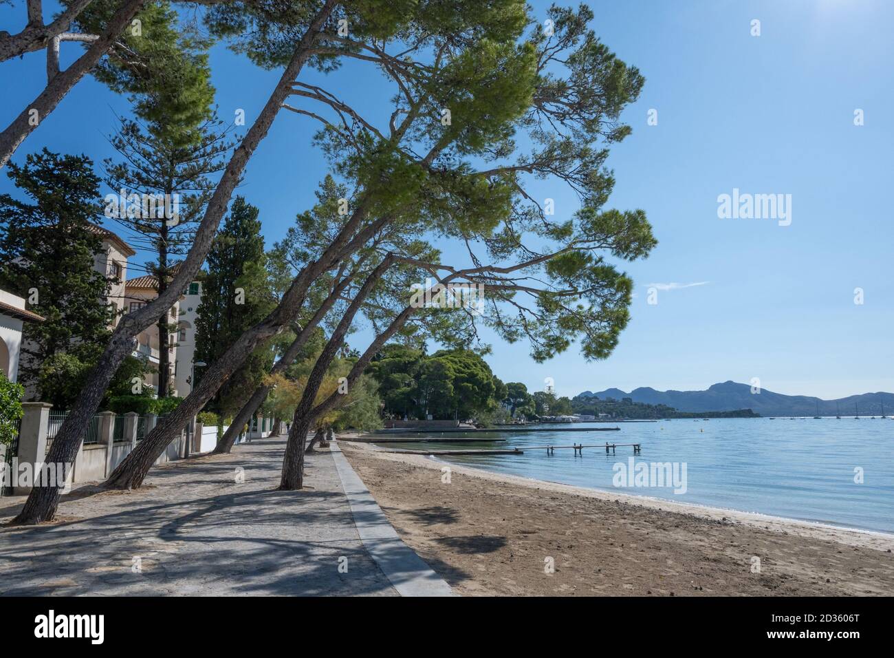 Port de Pollensa oder ‘Puerto Pollensa’, wie es manchmal geschrieben wird, ist ein Mallorca-Stadt und Resort am nördlichen Rand der Insel. Stockfoto