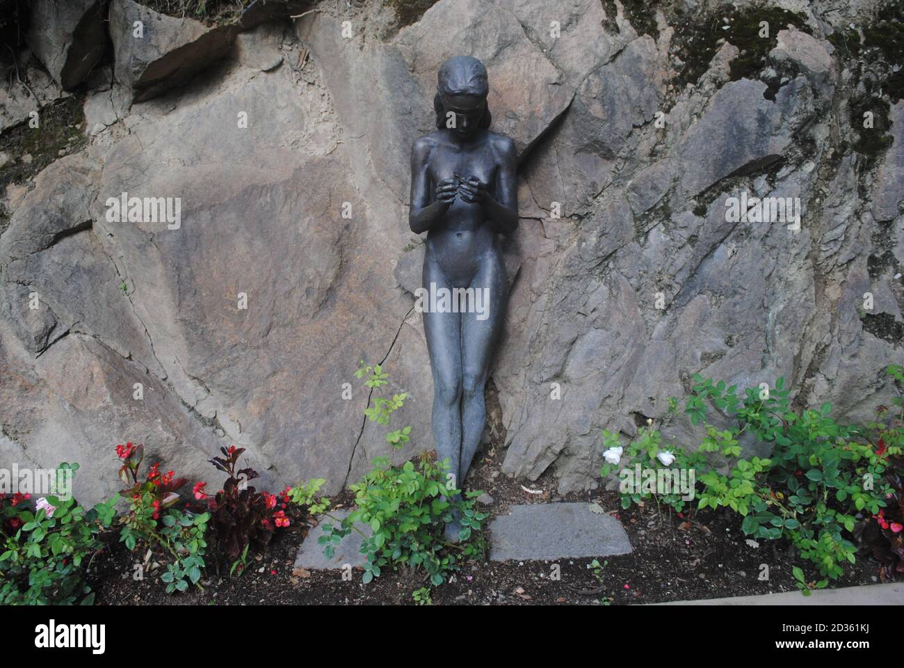 Eine Skulptur einer Dame auf Schloss Trauttmansdorff Stockfoto
