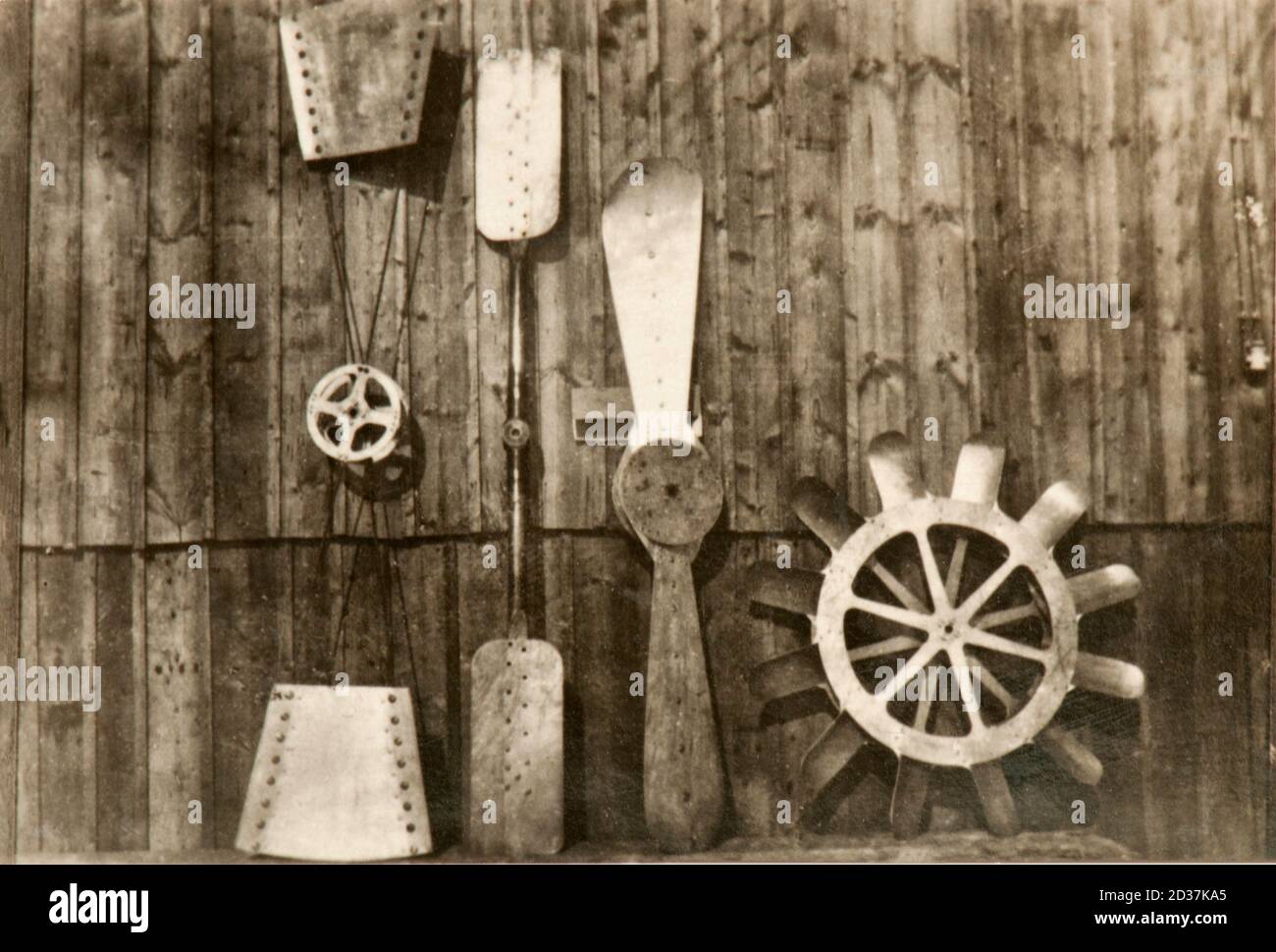 Verschiedene technische Lösungen für Propeller für frühe Luftschiffe (1900) Stockfoto