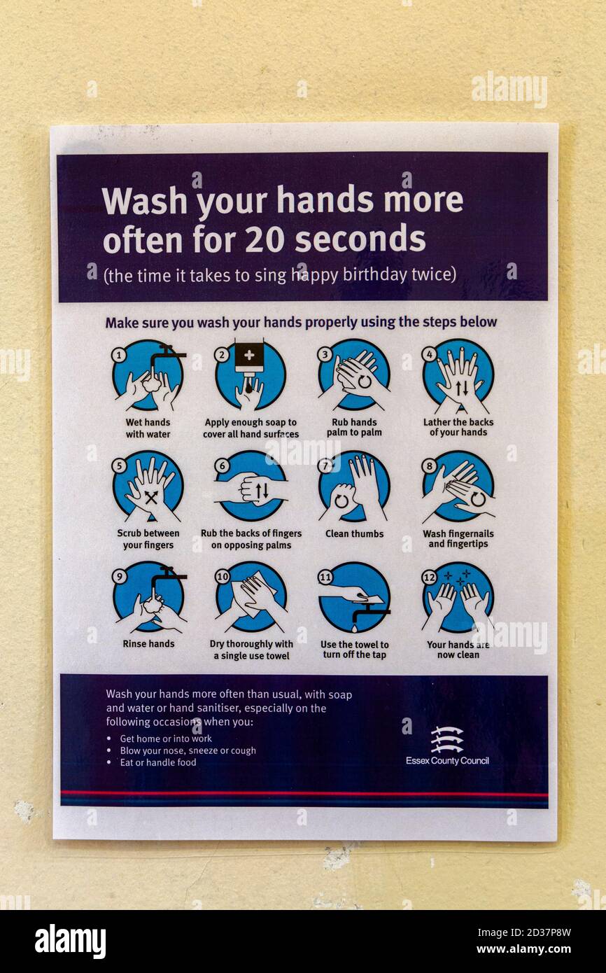 Essex County Council Coronavirus Zeichen über Händewaschen während der Covid-19 Pandemie (August 2020) in Cressing Temple Barns, Essex, Großbritannien. Stockfoto