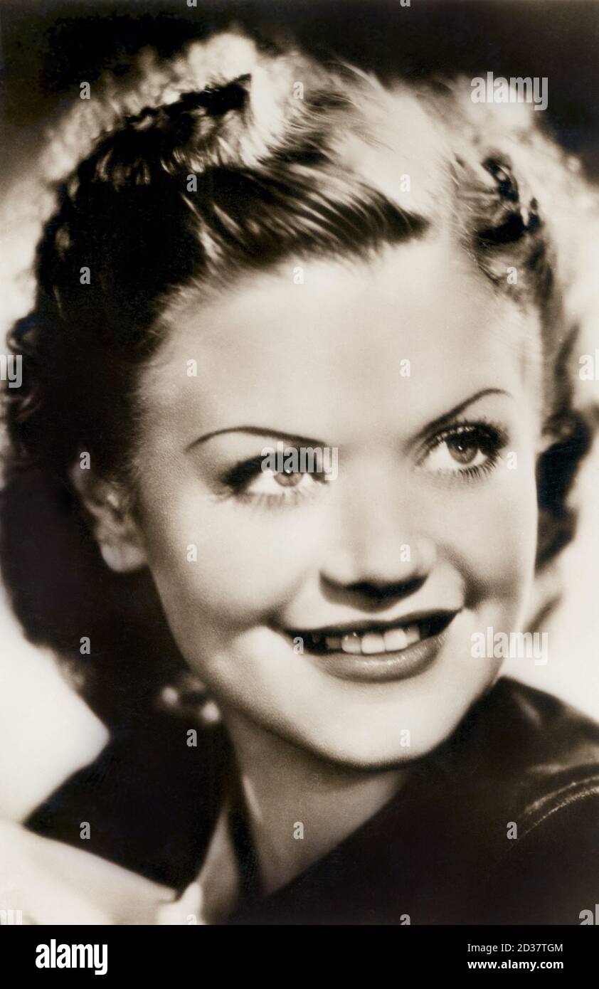 Französische Schauspielerin Simone Simon, Head and Shoulders Publicity Portrait, Fox Films, 1930er Jahre Stockfoto