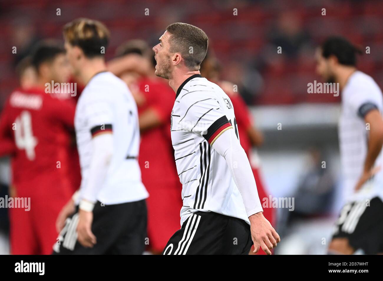 Robin Gosens (Deutschland) enttäuscht, Enttäuschung nach dem Schlusspfiff. GES. / Fussball / Testspiel: Deutschland - Tuerkei, 07.10.2020 Fußball / Fußball: Testspiel: Deutschland gegen die Türkei Köln, 7. Oktober 2020 Stockfoto