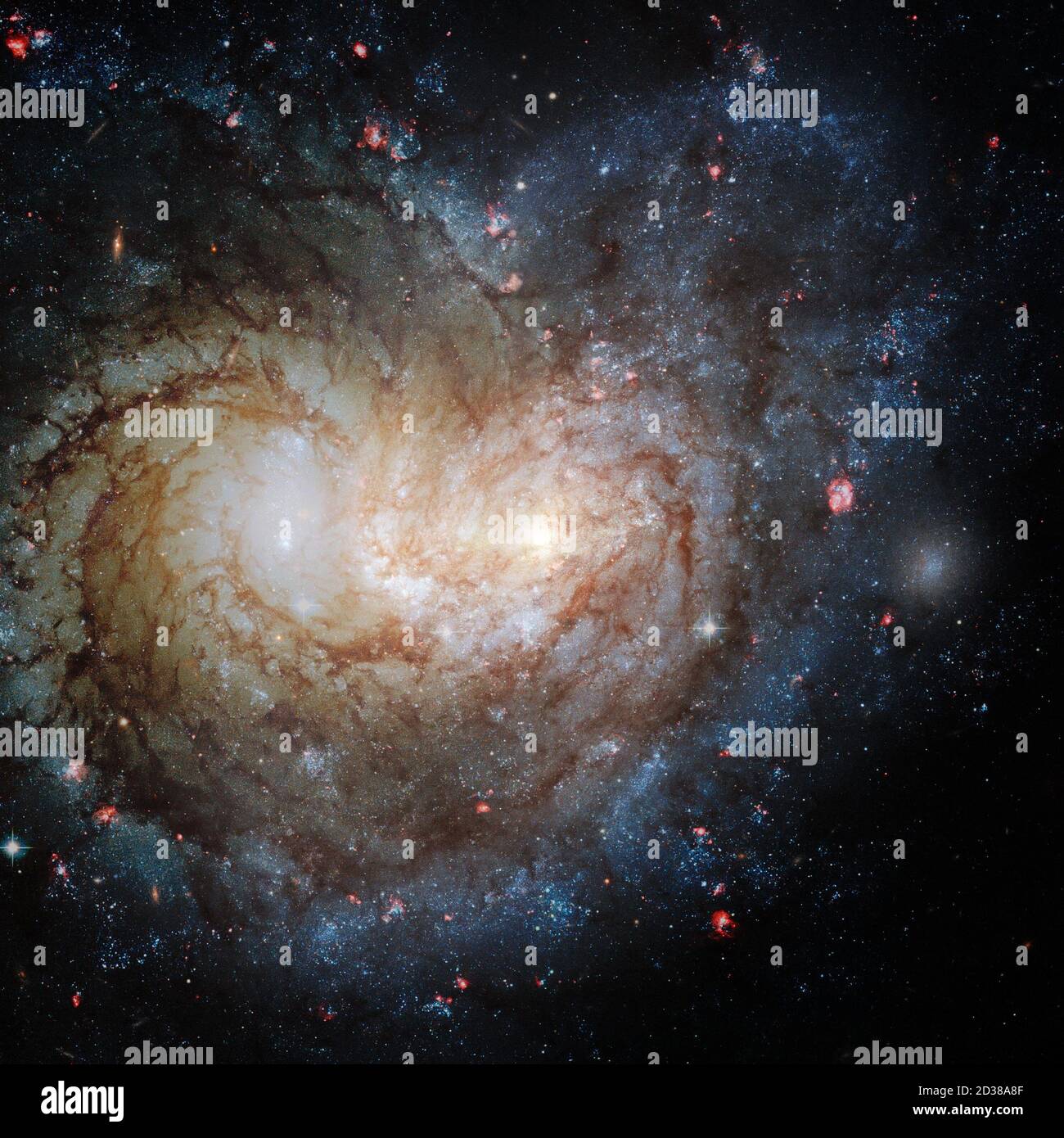 Spiralnebel und Lichtstrahl im tiefen Raum. Elemente dieses Bildes, die von der NASA eingerichtet wurden. Stockfoto