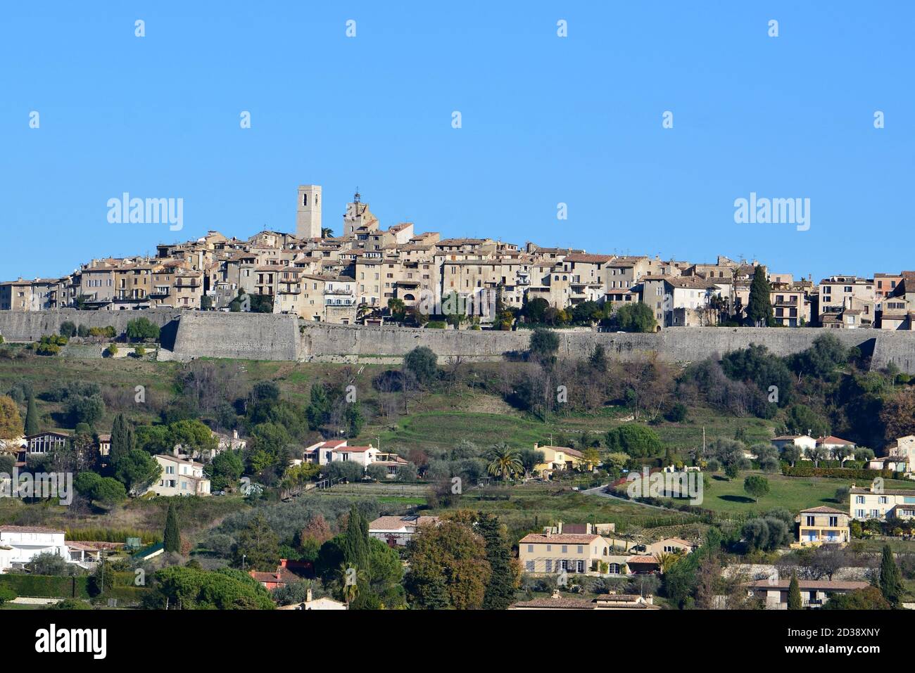 Fance, französische riviera, Saint Paul de Vence ist ein charmantes feudales Dorf sehr von den Künstlern und wo ist die berühmte Maeght-Stiftung apprecied. Stockfoto