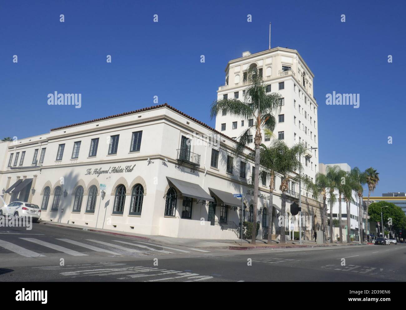Los Angeles, California, USA 7. Oktober 2020 EINE allgemeine Sicht der Atmosphäre des Hollywood Athletic Club, dessen Mitglieder Charlie Chaplin, Errol Flynn, John Wayne, Walt Disney, Cecil B. DeMille, Cornel Wilde, Humphrey Bogart, Clark Gable, Howard Hughes, Joan Crawford, Rudolph Valentino, Mae West und viele mehr, Das Hotel befindet sich am 7. Oktober 2020 in Los Angeles, Kalifornien, USA, am 6525 Sunset Blvd. Foto von Barry King/Alamy Stockfoto Stockfoto