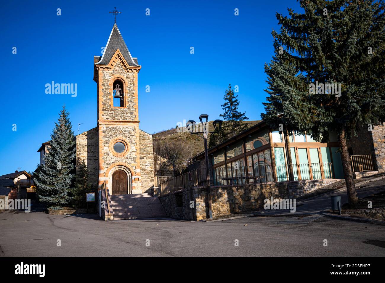 Urtx Kirche, Cerdanya. Stockfoto