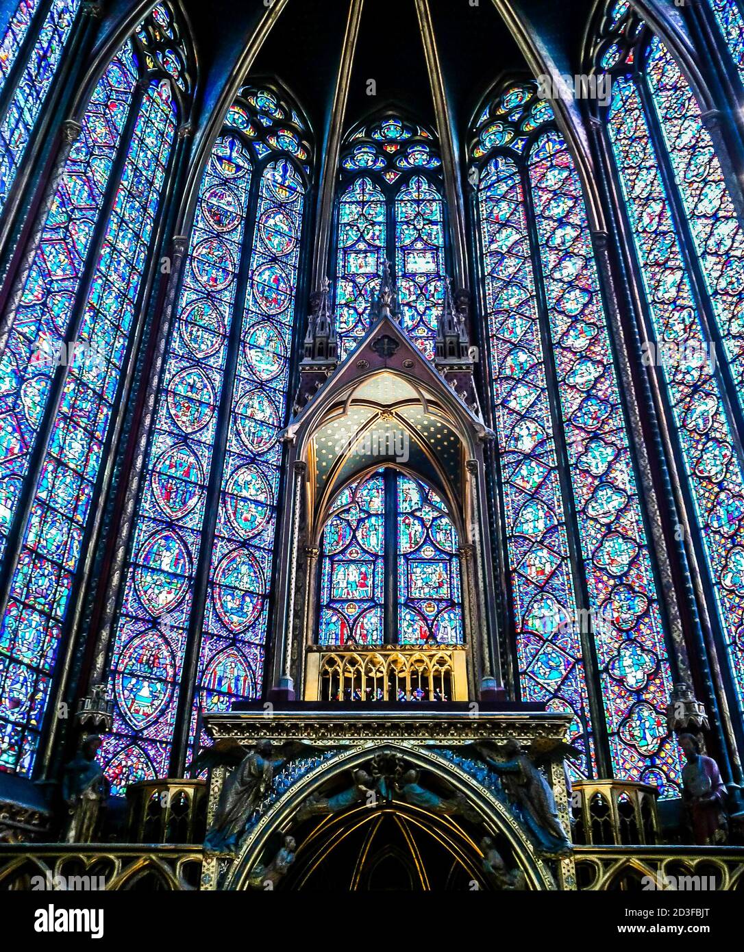Die Sainte Chapelle (Heilige Kapelle) in Paris, Frankreich. Die Sainte Chapelle ist eine königliche mittelalterliche gotische Kapelle. Stockfoto
