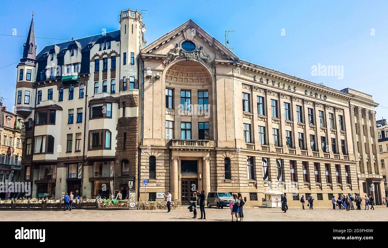 Das Gebäude des Lettischen Rundfunks am Domplatz, der historischen ...