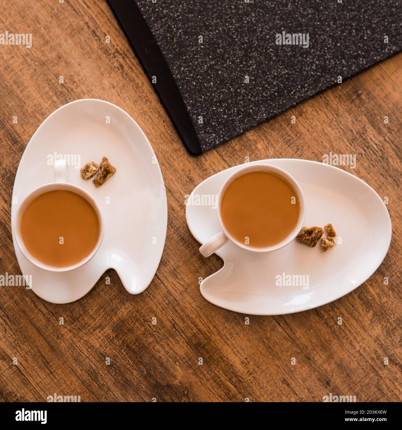 Zwei Tassen Tee in Topshot Stockfoto