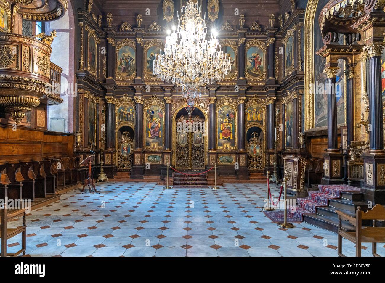 Innenraum der Griechenkirche zur Heiligen Dreifaltigkeit in Wien, Österreich, Europa griechisch-orthodoxe Kirche im Landesinneren, Wien, Austr Stockfoto Innenraum der Griechenkirche zur Heiligen Dreifaltigkeit in Wien, Österreich, Europa griechisch-orthodoxe Kirche im Landesinneren, Wien, Austr Stockfoto